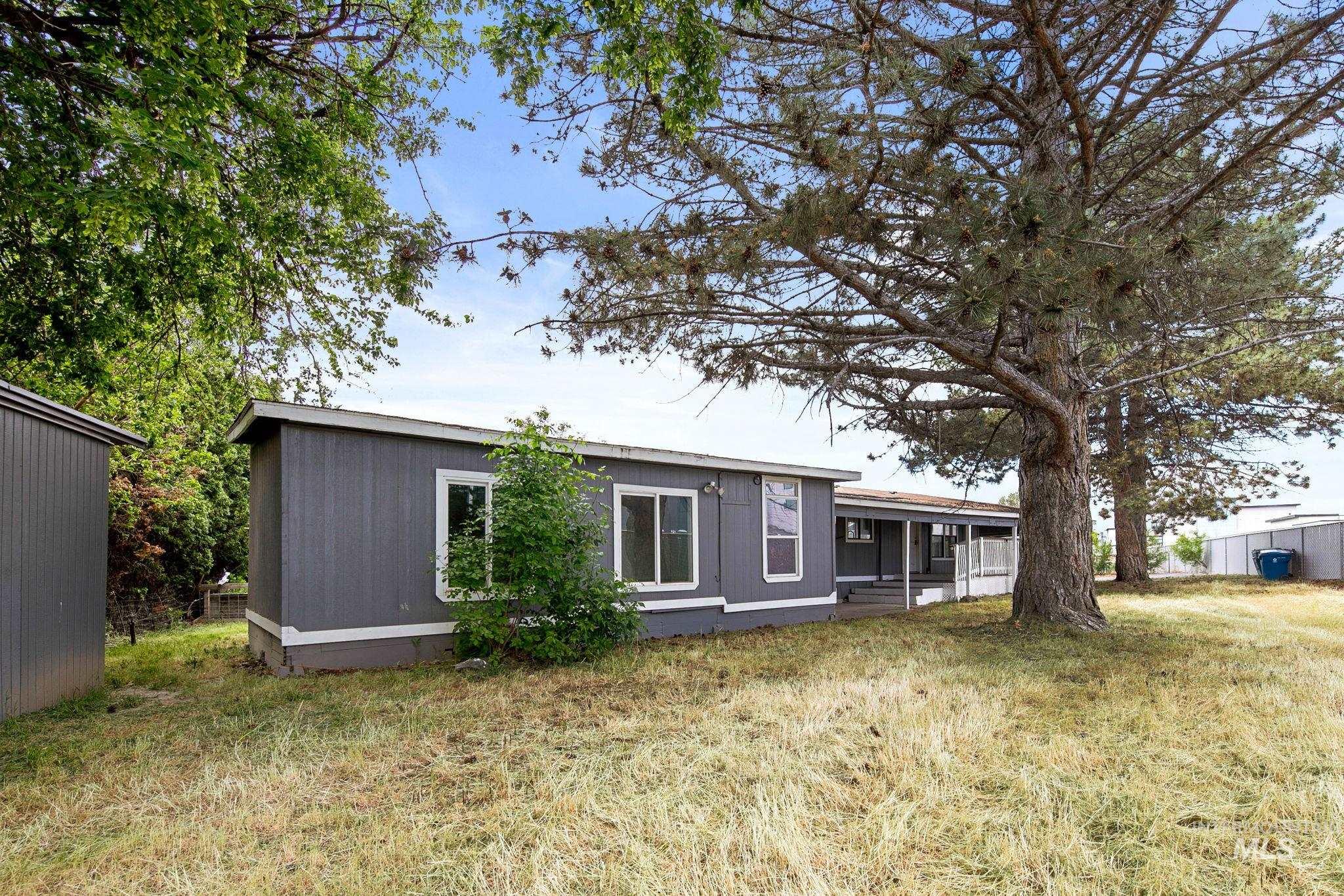 1410 W Flamingo Avenue #108, Nampa, Idaho 83651, 3 Bedrooms, 1.5 Bathrooms, Residential For Sale, Price $120,000, 98986727