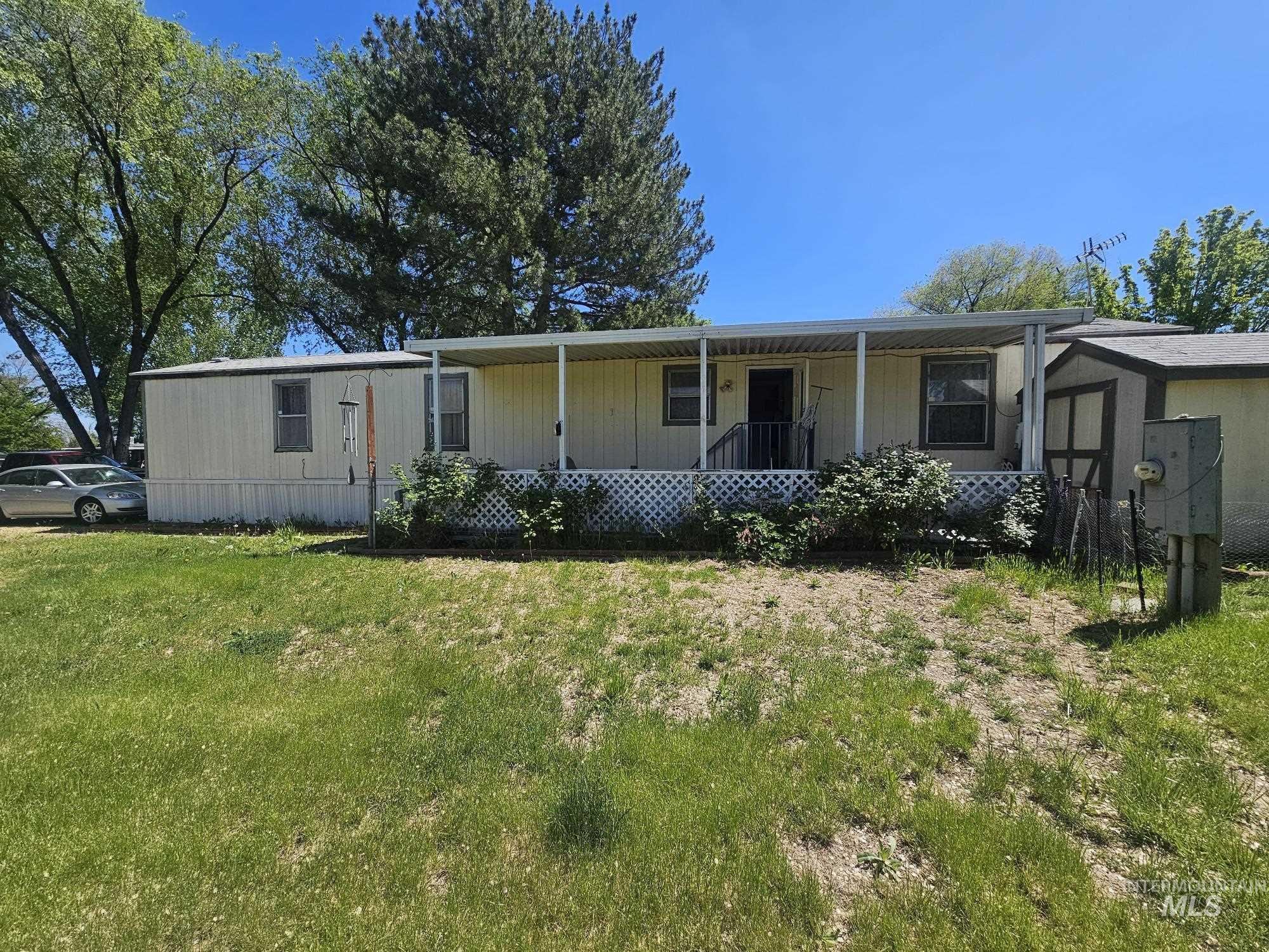 15881 Purple Sage Rd, Caldwell, Idaho 83607, 3 Bedrooms, 2 Bathrooms, Residential For Sale, Price $59,900, 98986728