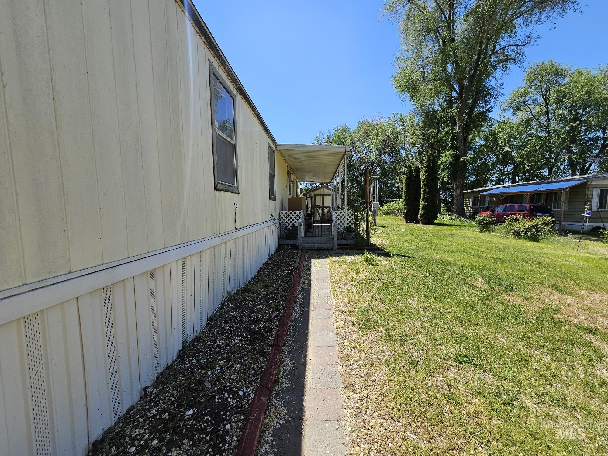 15881 Purple Sage Rd, Caldwell, Idaho 83607, 3 Bedrooms, 2 Bathrooms, Residential For Sale, Price $59,900, 98986728