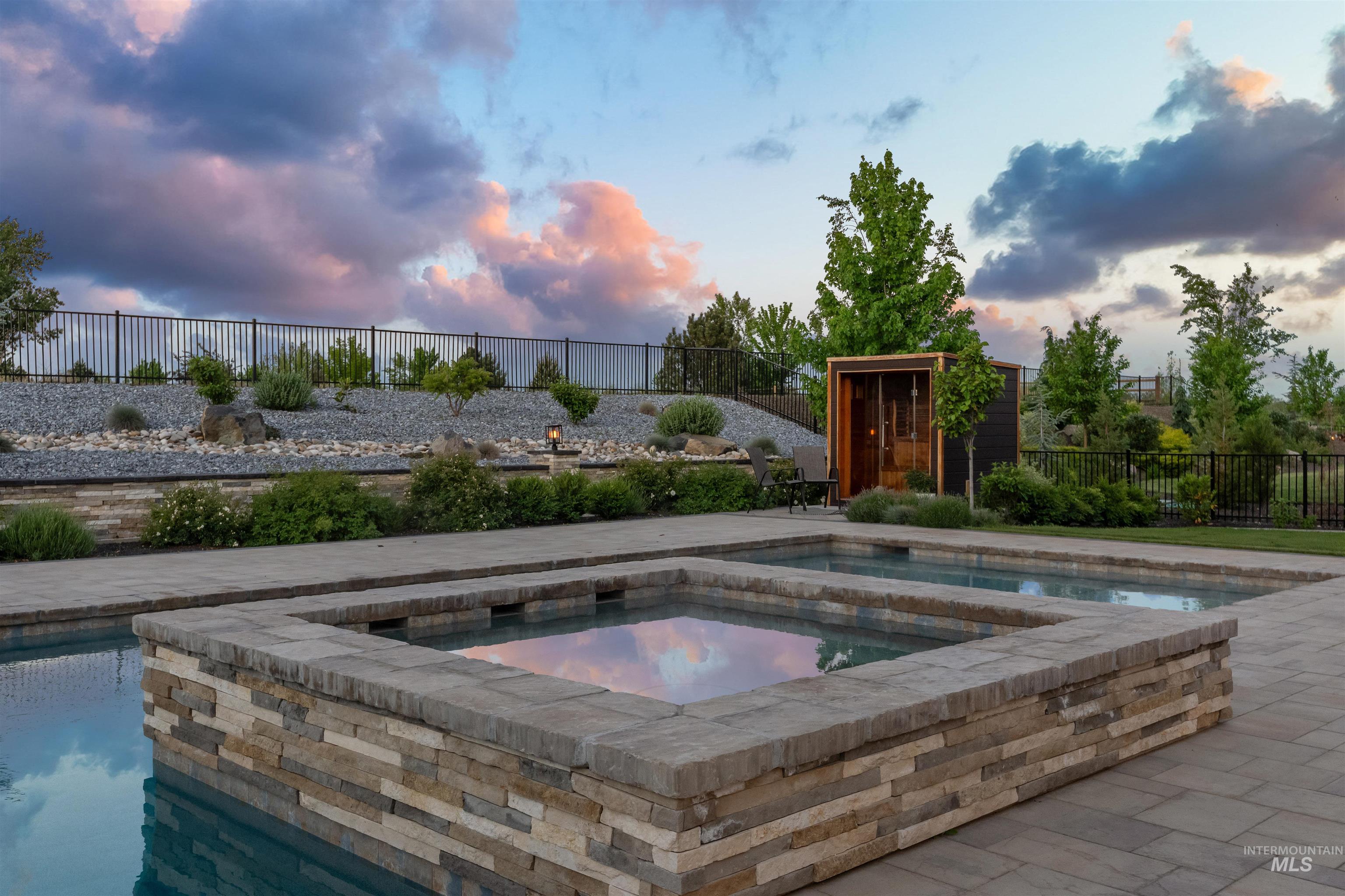 6303 N Salmon Falls Lane, Star, Idaho 83669, 5 Bedrooms, 4 Bathrooms, Residential For Sale, Price $1,595,000, 98986729