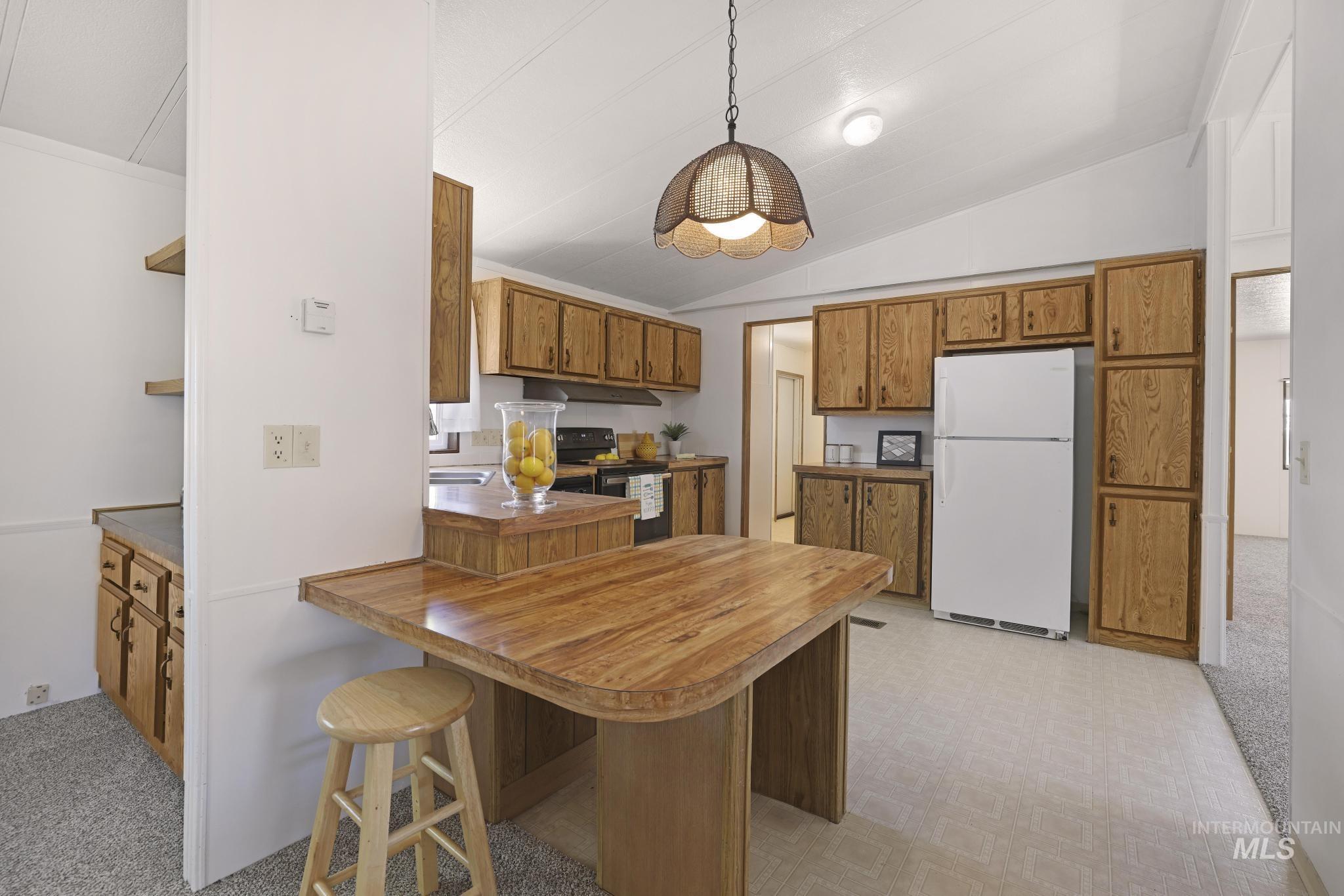 1042 2nd Ave. W, Twin Falls, Idaho 83301, 3 Bedrooms, 2 Bathrooms, Residential For Sale, Price $246,000, 98986733