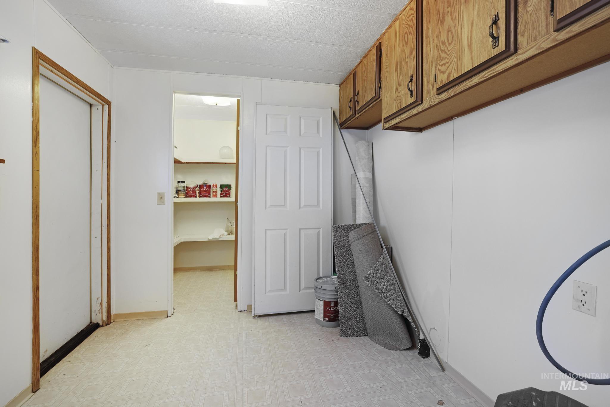 1042 2nd Ave. W, Twin Falls, Idaho 83301, 3 Bedrooms, 2 Bathrooms, Residential For Sale, Price $246,000, 98986733