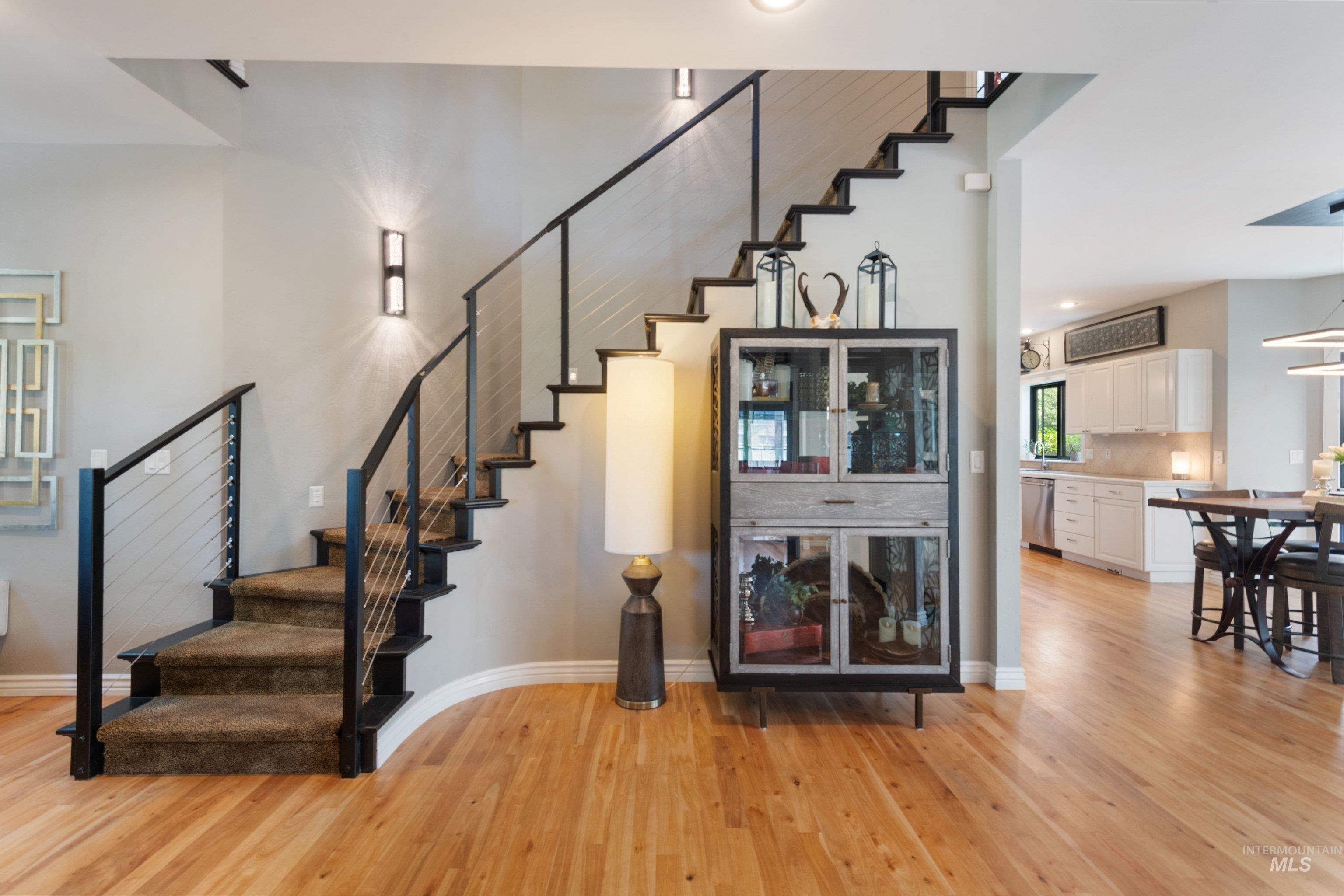 4220 W Dawson Dr, Meridian, Idaho 83646, 4 Bedrooms, 2.5 Bathrooms, Residential For Sale, Price $859,900, 98986734