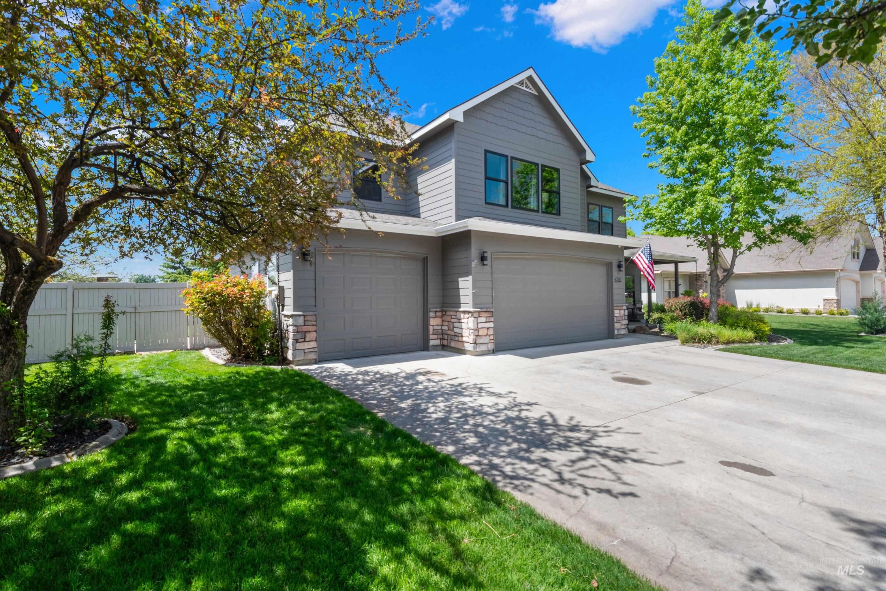 4220 W Dawson Dr, Meridian, Idaho 83646, 4 Bedrooms, 2.5 Bathrooms, Residential For Sale, Price $859,900, 98986734