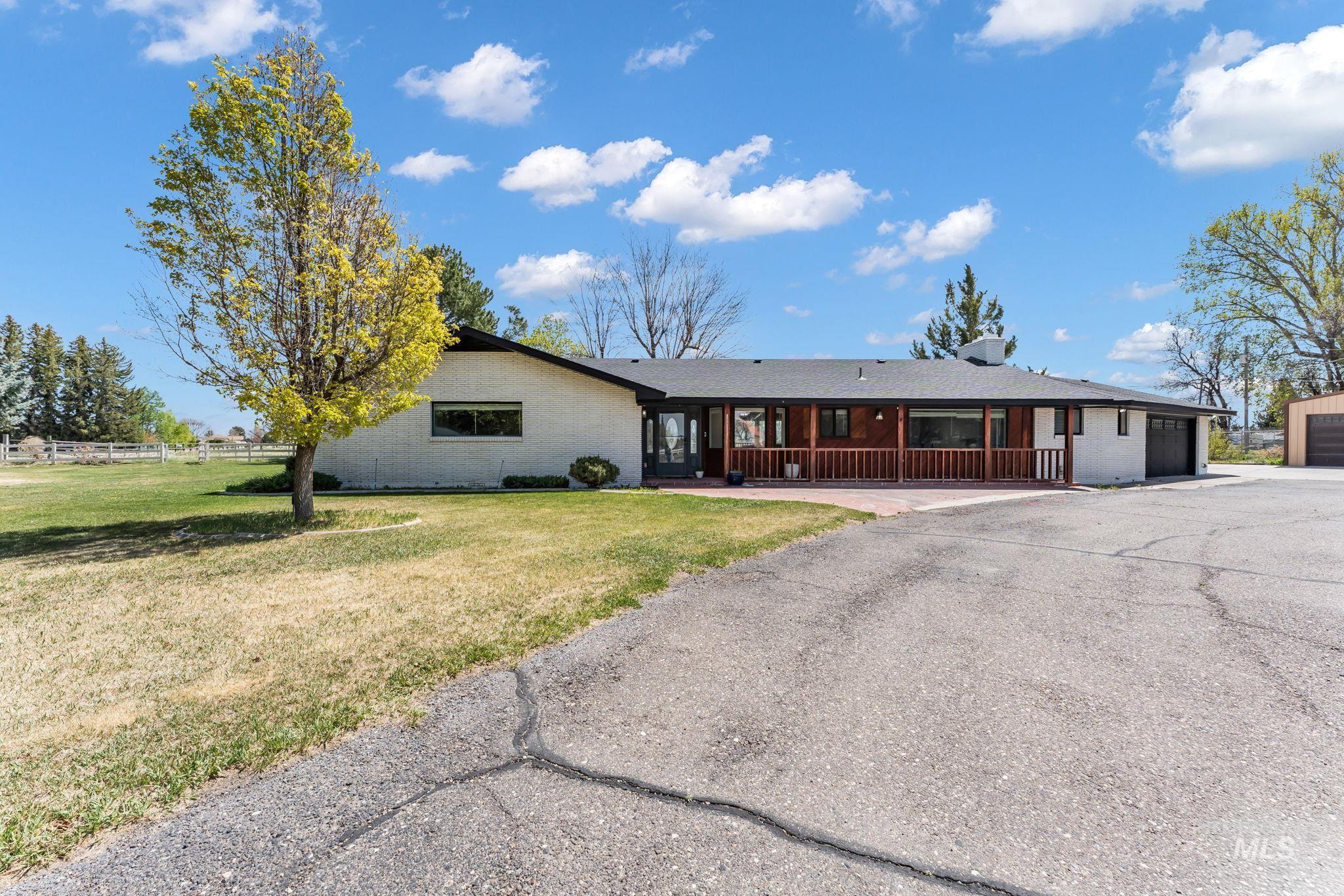 223 S HWY 27, Burley, Idaho 83318, 3 Bedrooms, 2.5 Bathrooms, Residential For Sale, Price $635,000, 98986735