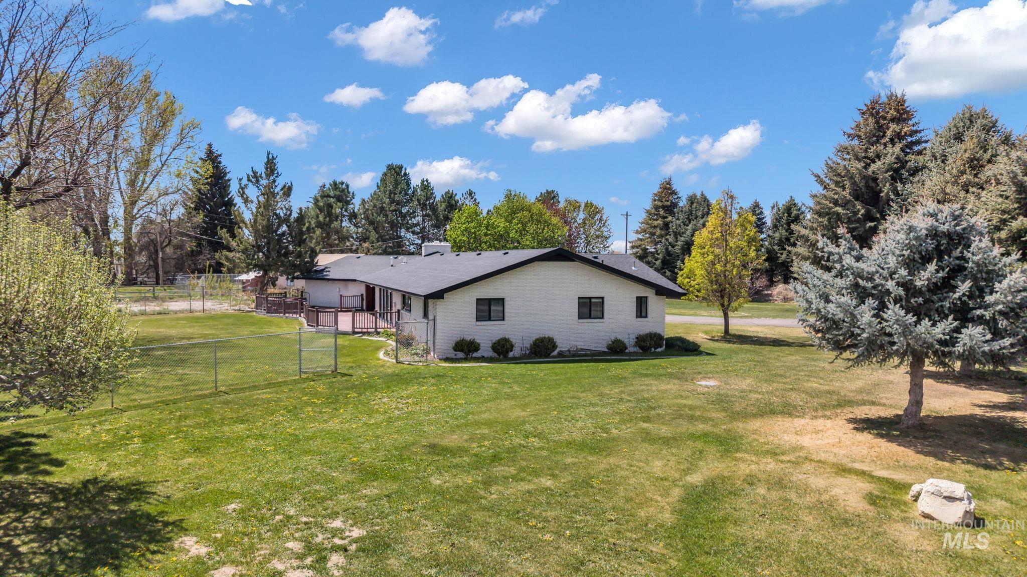 223 S HWY 27, Burley, Idaho 83318, 3 Bedrooms, 2.5 Bathrooms, Residential For Sale, Price $635,000, 98986735