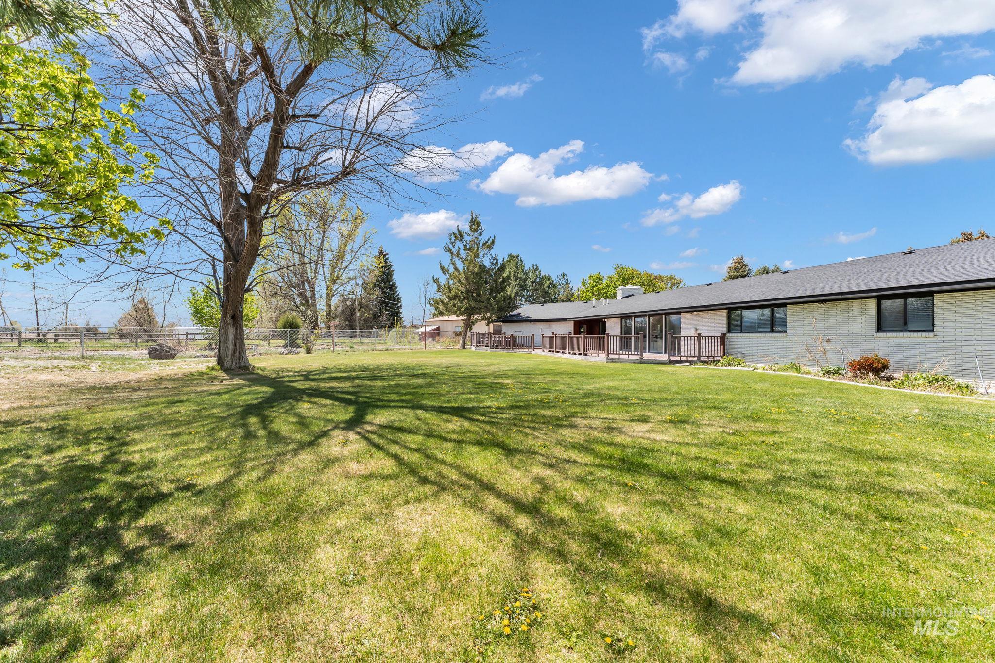 223 S HWY 27, Burley, Idaho 83318, 3 Bedrooms, 2.5 Bathrooms, Residential For Sale, Price $635,000, 98986735