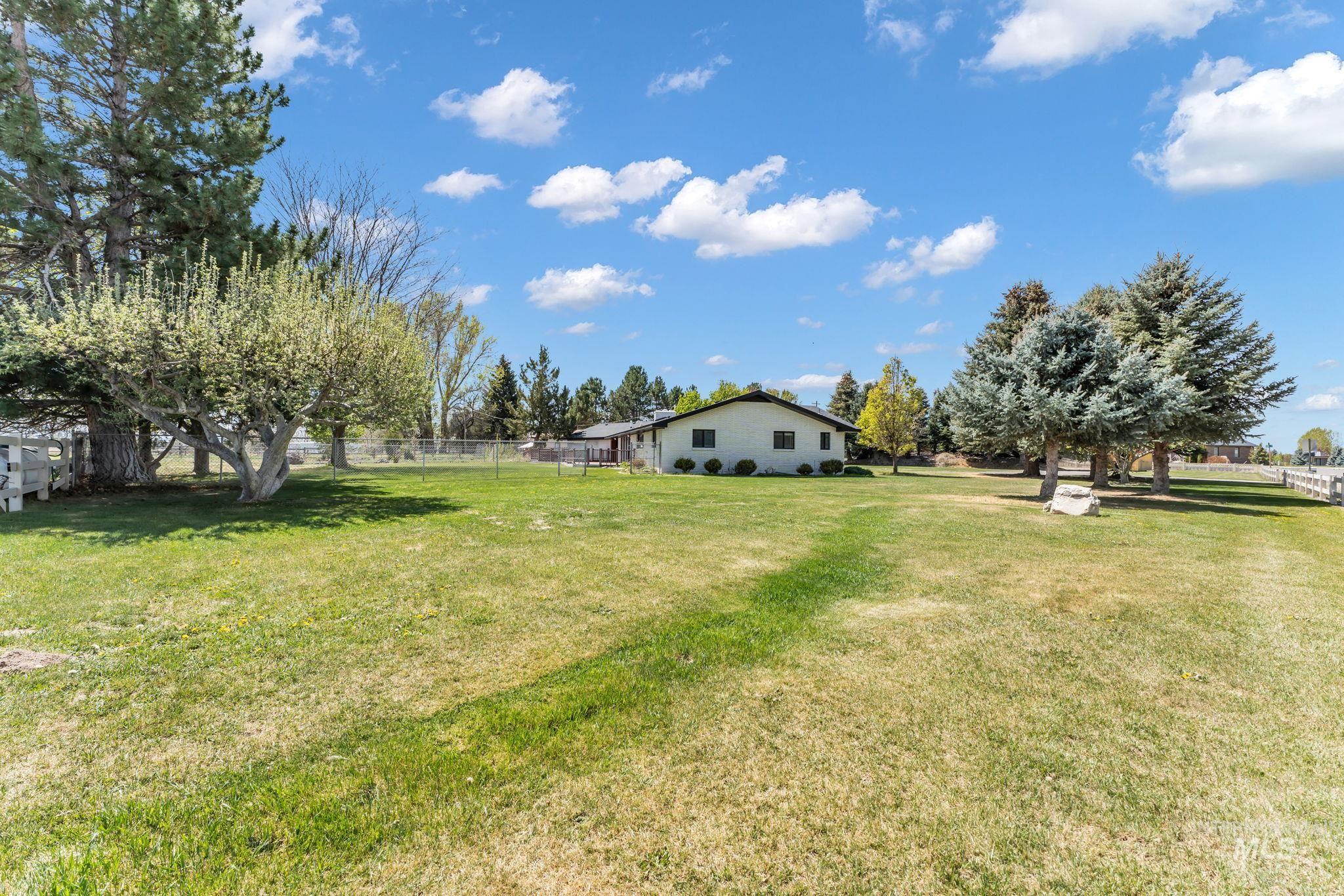 223 S HWY 27, Burley, Idaho 83318, 3 Bedrooms, 2.5 Bathrooms, Residential For Sale, Price $635,000, 98986735