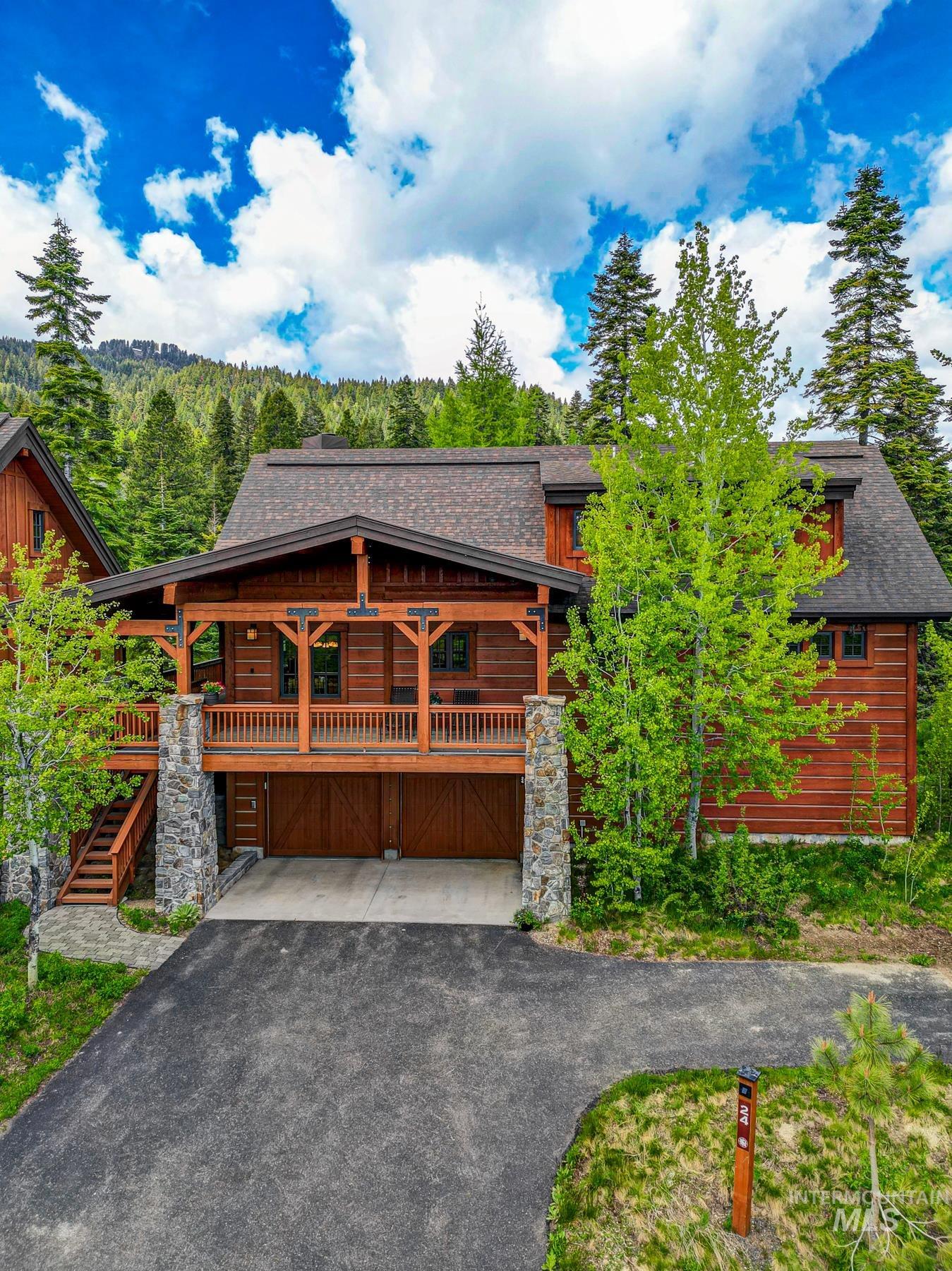 24 Francois Court, Donnelly, Idaho 83615, 4 Bedrooms, 4 Bathrooms, Residential For Sale, Price $1,895,000, 98986737