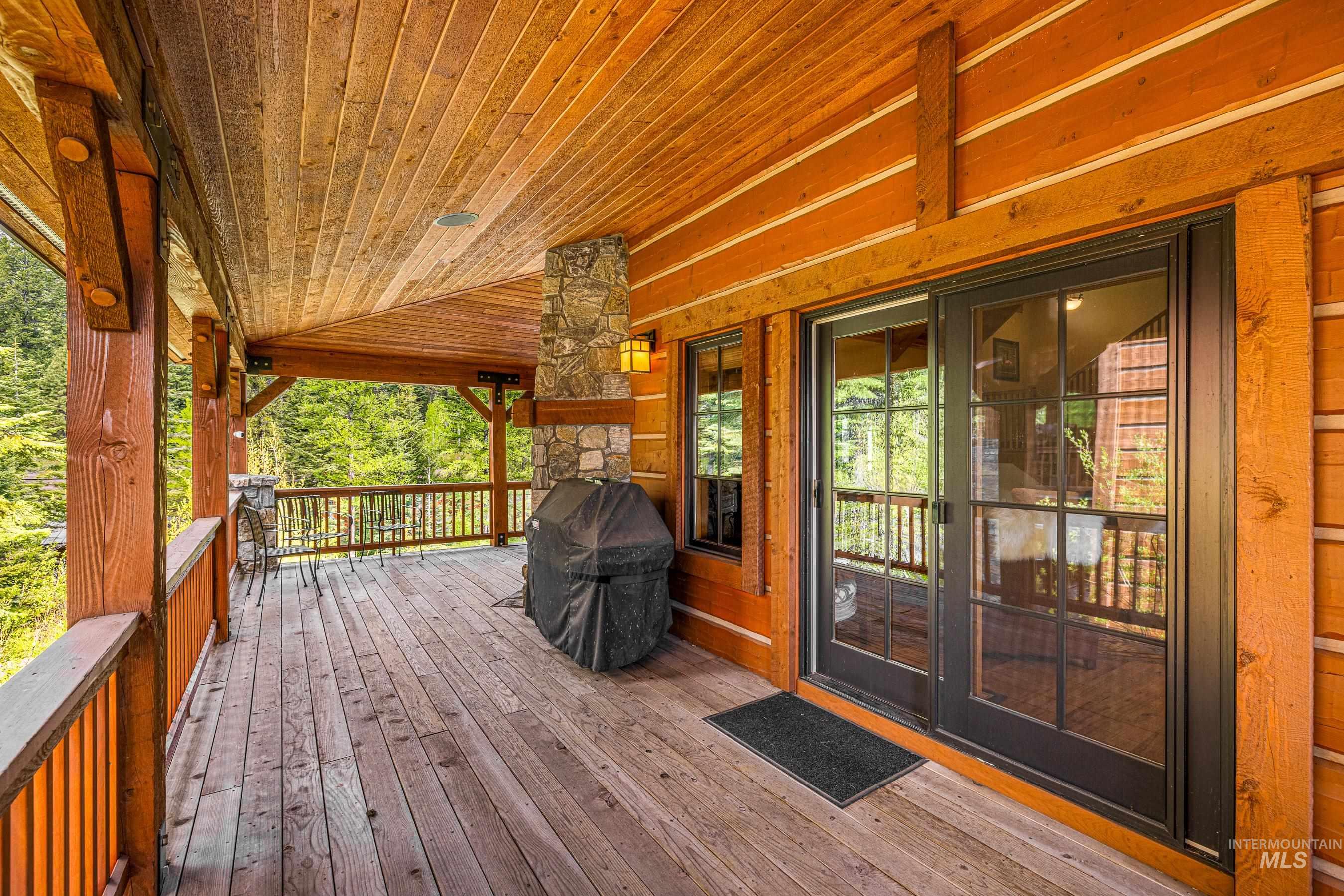 24 Francois Court, Donnelly, Idaho 83615, 4 Bedrooms, 4 Bathrooms, Residential For Sale, Price $1,895,000, 98986737