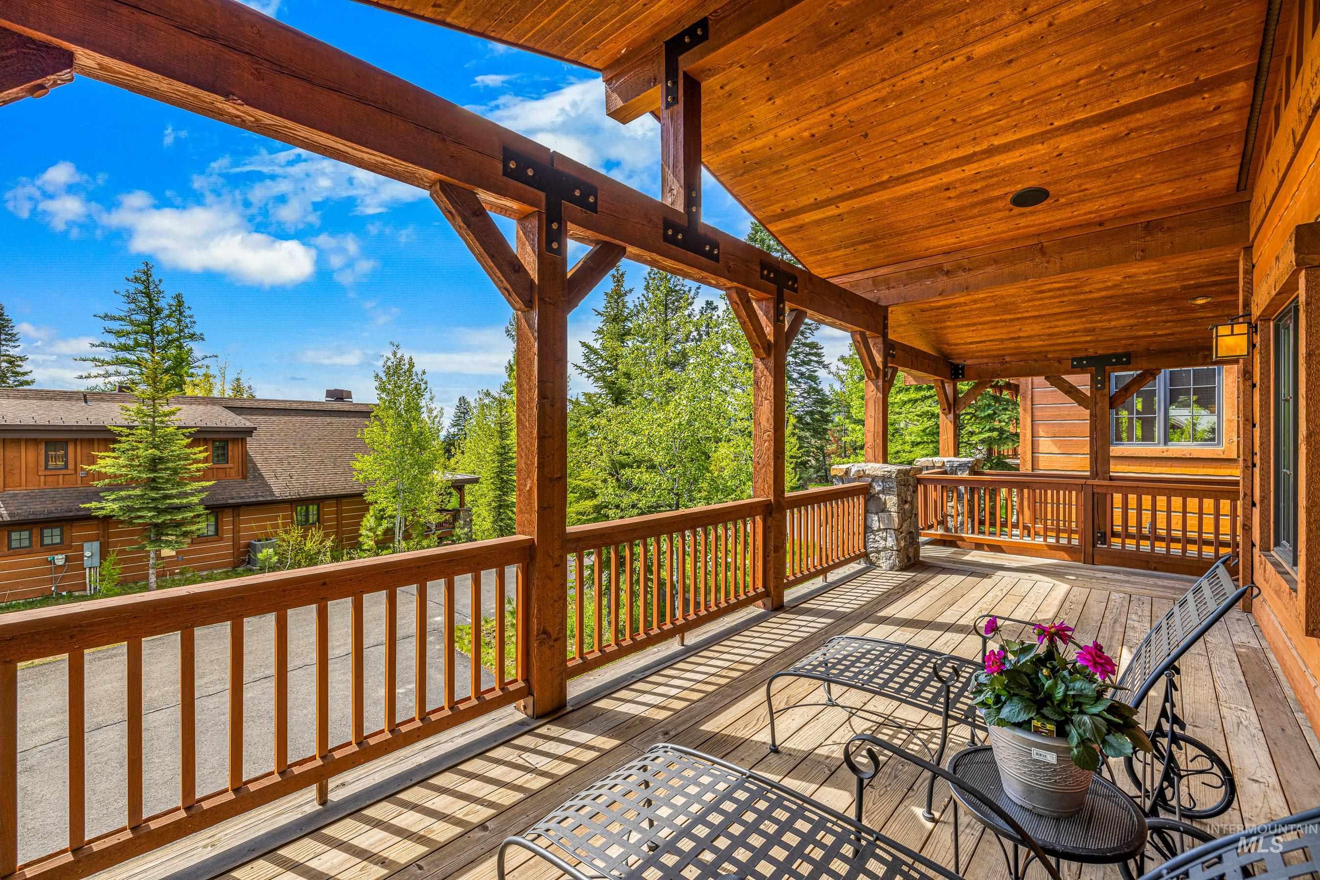 24 Francois Court, Donnelly, Idaho 83615, 4 Bedrooms, 4 Bathrooms, Residential For Sale, Price $1,895,000, 98986737