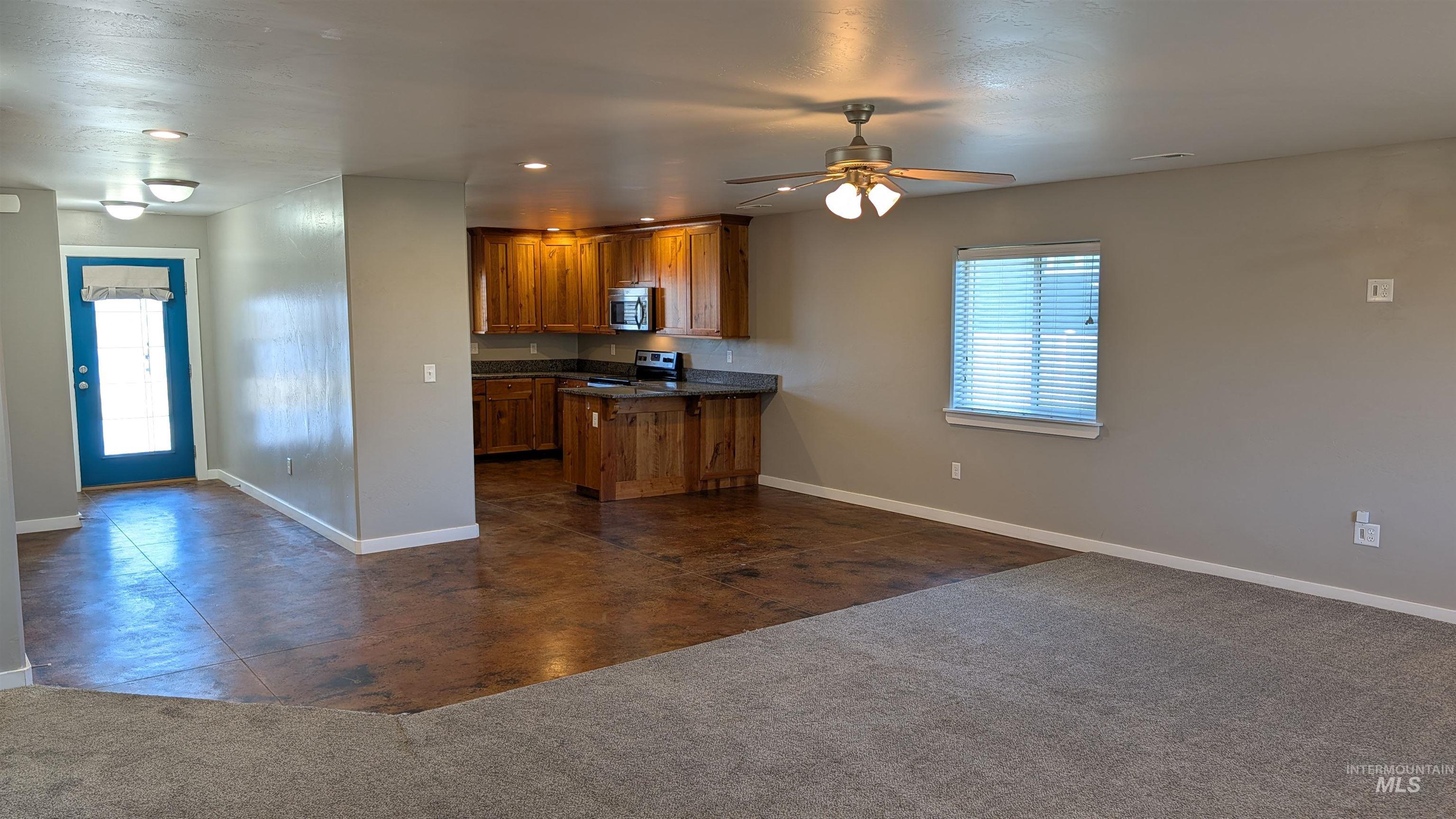 622 Lochsa Loop, Heyburn, Idaho 83336, 3 Bedrooms, 2.5 Bathrooms, Residential For Sale, Price $379,000, 98986739