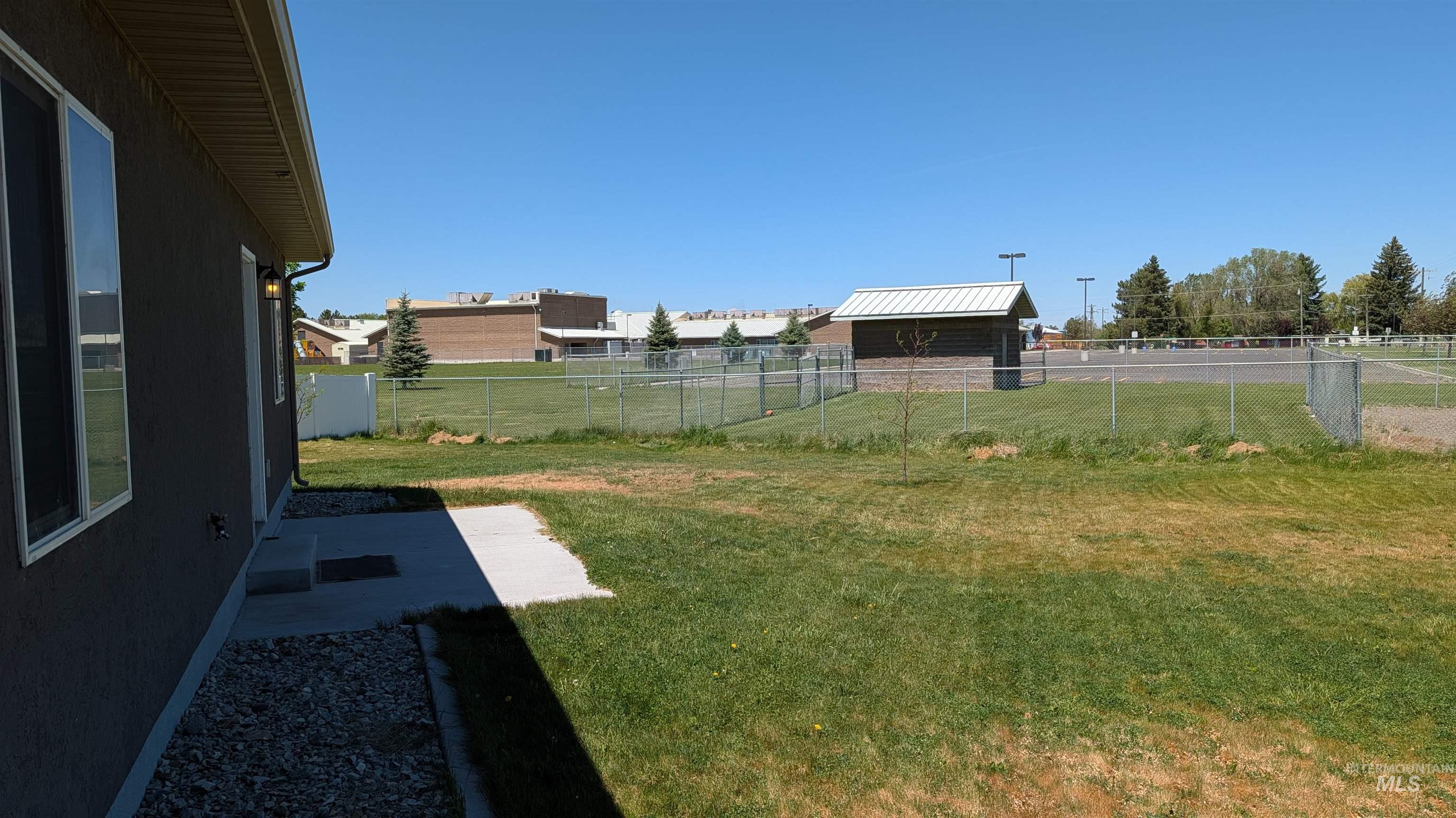622 Lochsa Loop, Heyburn, Idaho 83336, 3 Bedrooms, 2.5 Bathrooms, Residential For Sale, Price $379,000, 98986739