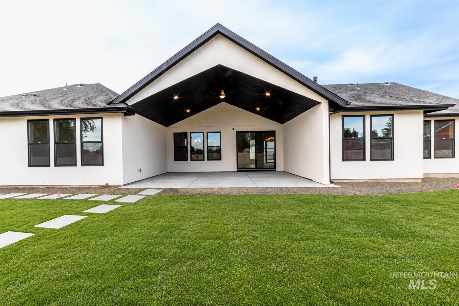 1575 N Watershed Ln, Star, Idaho 83669, 4 Bedrooms, 2.5 Bathrooms, Residential For Sale, Price $949,000, 98986742