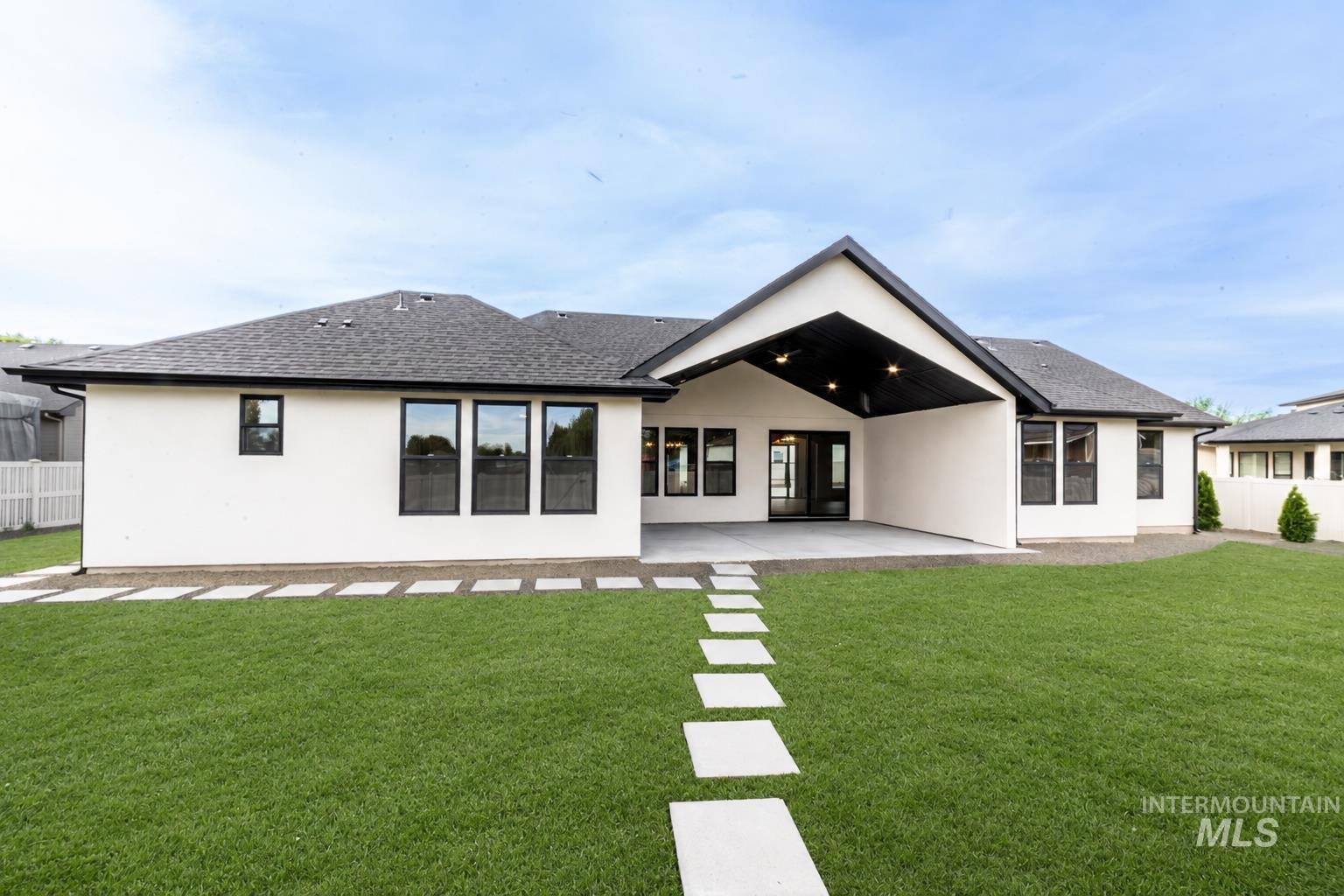 1575 N Watershed Ln, Star, Idaho 83669, 4 Bedrooms, 2.5 Bathrooms, Residential For Sale, Price $949,000, 98986742