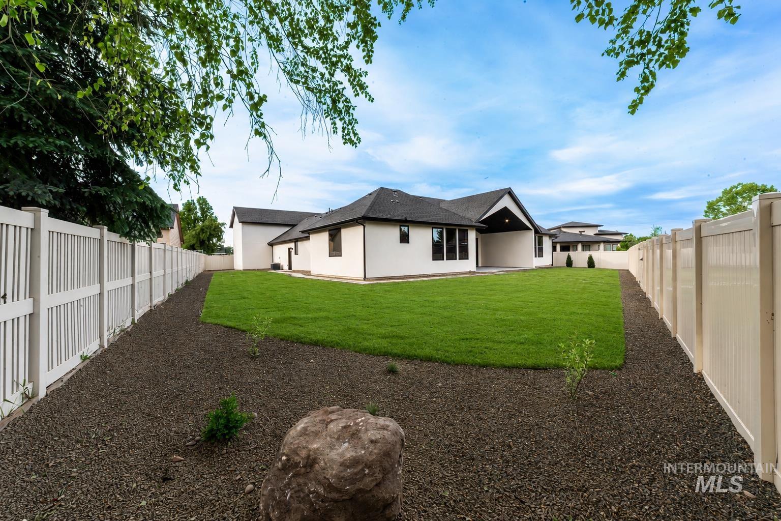 1575 N Watershed Ln, Star, Idaho 83669, 4 Bedrooms, 2.5 Bathrooms, Residential For Sale, Price $949,000, 98986742