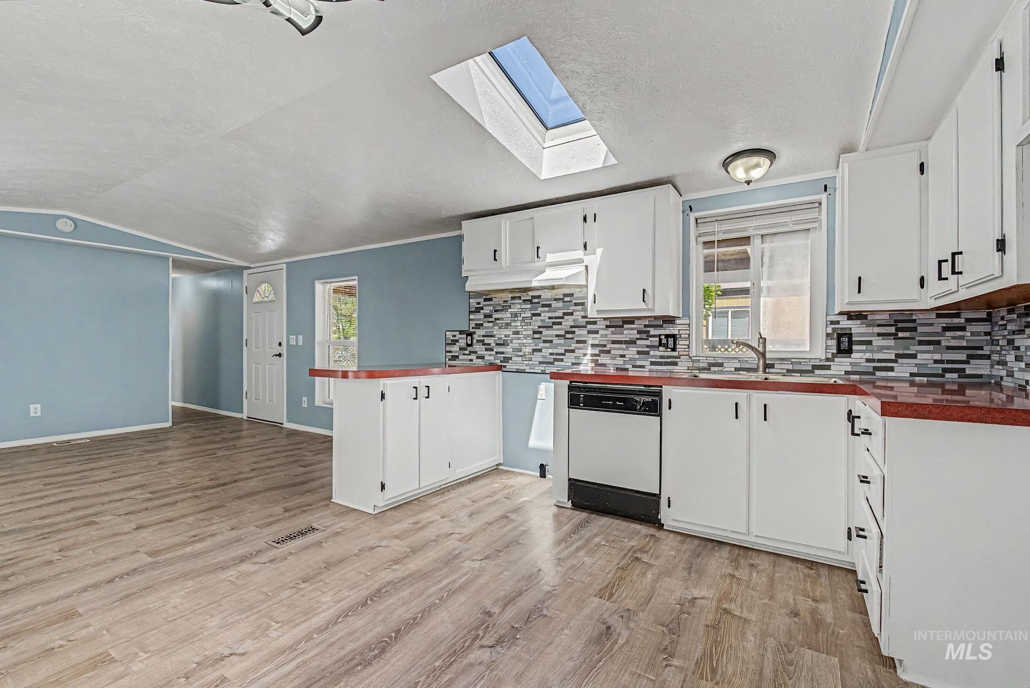 1220 N 4th St, Parma, Idaho 83660, 3 Bedrooms, 2 Bathrooms, Residential For Sale, Price $89,900,MLS 98986751