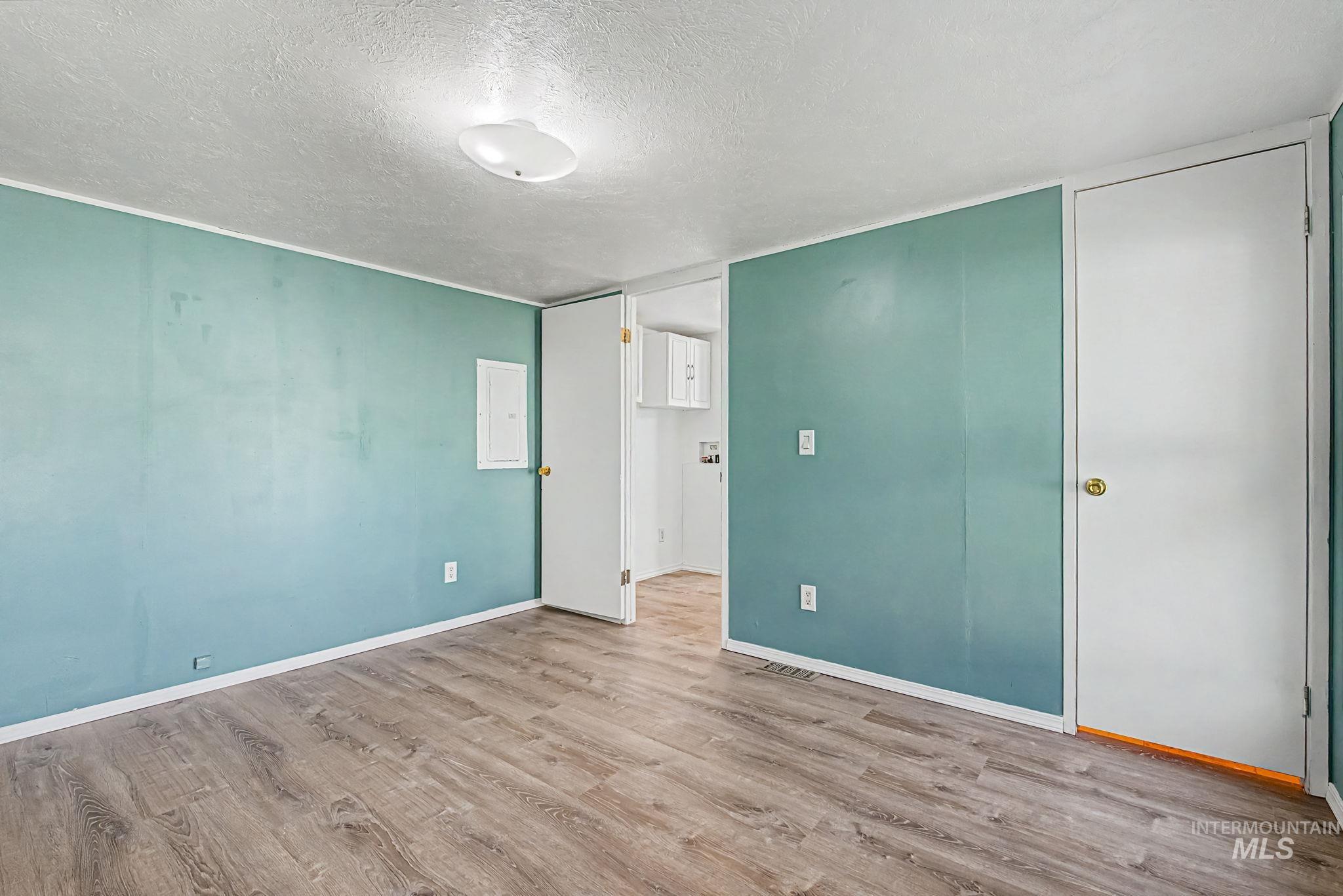 1220 N 4th St, Parma, Idaho 83660, 3 Bedrooms, 2 Bathrooms, Residential For Sale, Price $89,900,MLS 98986751