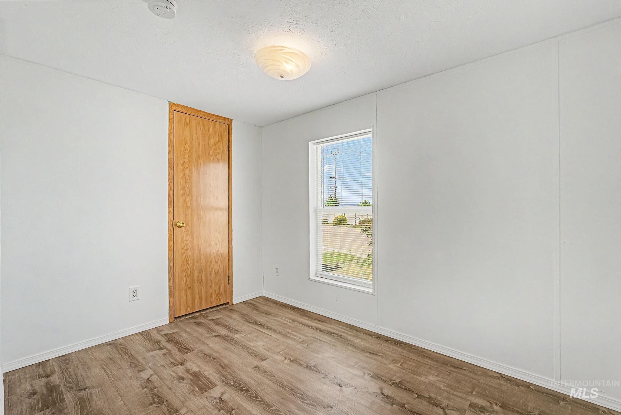 1220 N 4th St, Parma, Idaho 83660, 3 Bedrooms, 2 Bathrooms, Residential For Sale, Price $89,900,MLS 98986751