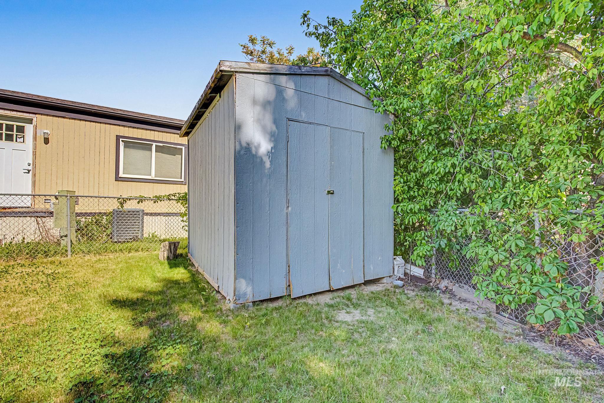 1220 N 4th St, Parma, Idaho 83660, 3 Bedrooms, 2 Bathrooms, Residential For Sale, Price $89,900,MLS 98986751
