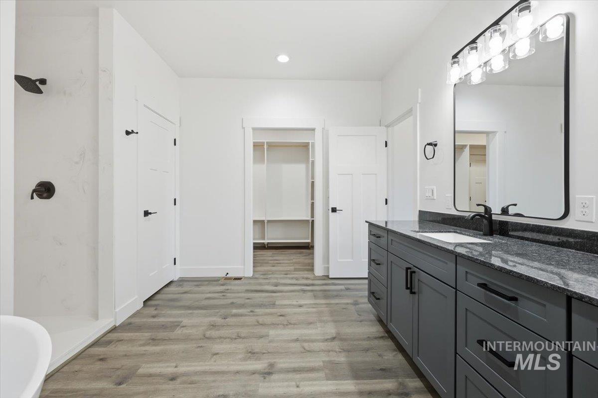 925 NE Beaman Rd., Mountain Home, Idaho 83647, 4 Bedrooms, 2.5 Bathrooms, Residential For Sale, Price $715,000, 98986755
