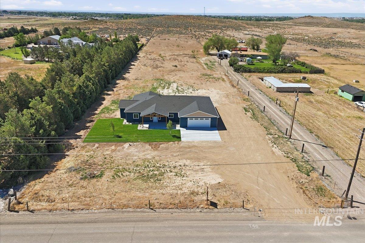 925 NE Beaman Rd., Mountain Home, Idaho 83647, 4 Bedrooms, 2.5 Bathrooms, Residential For Sale, Price $715,000, 98986755