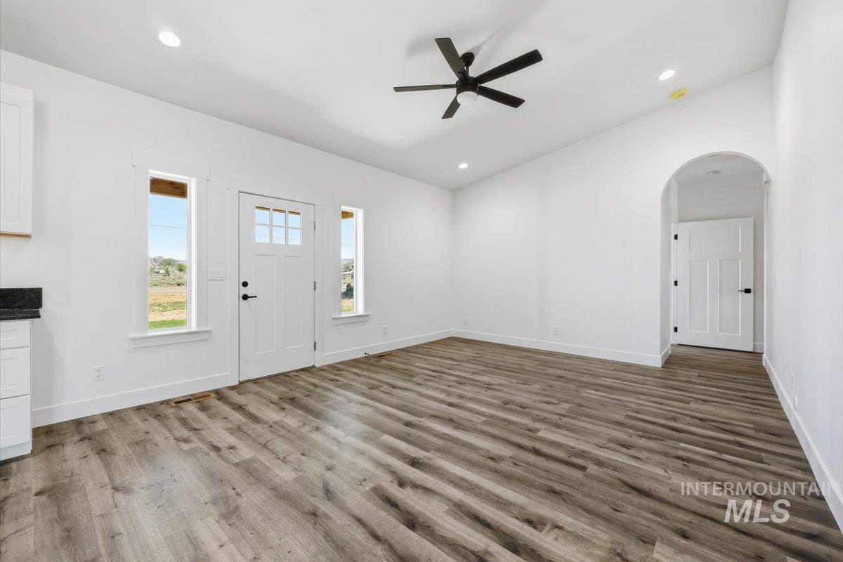 925 NE Beaman Rd., Mountain Home, Idaho 83647, 4 Bedrooms, 2.5 Bathrooms, Residential For Sale, Price $715,000, 98986755