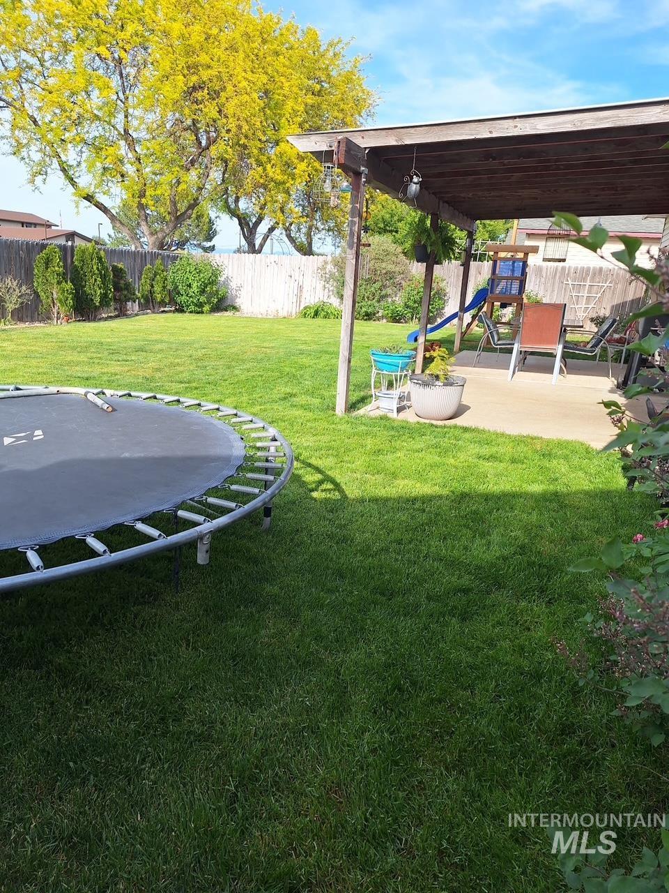 704 E Dooley Lane, Nampa, Idaho 83686, 3 Bedrooms, 2 Bathrooms, Residential For Sale, Price $345,000, 98986756