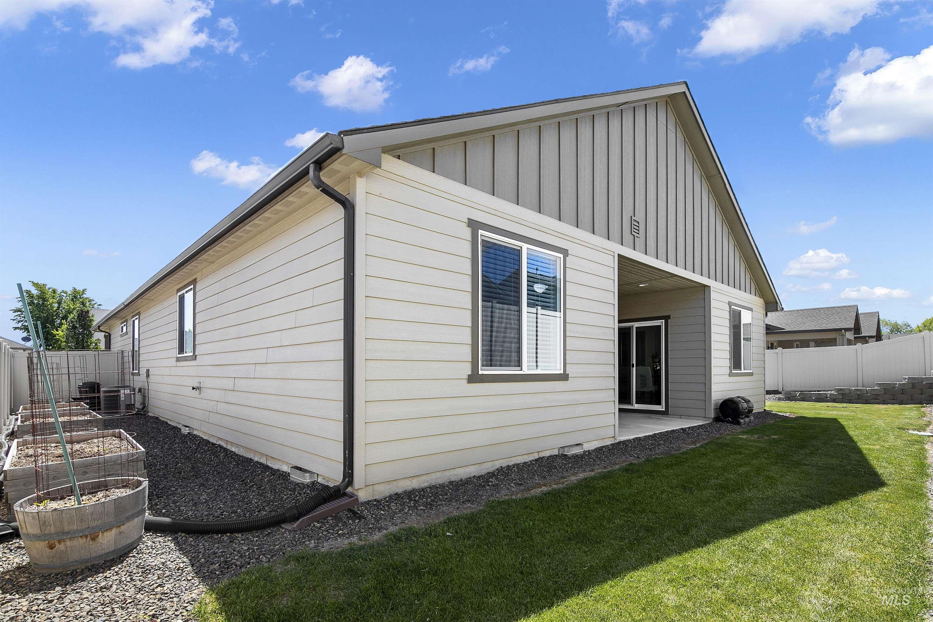 11410 W Water Birch Street, Star, Idaho 83669, 3 Bedrooms, 2 Bathrooms, Residential For Sale, Price $510,000, 98986759