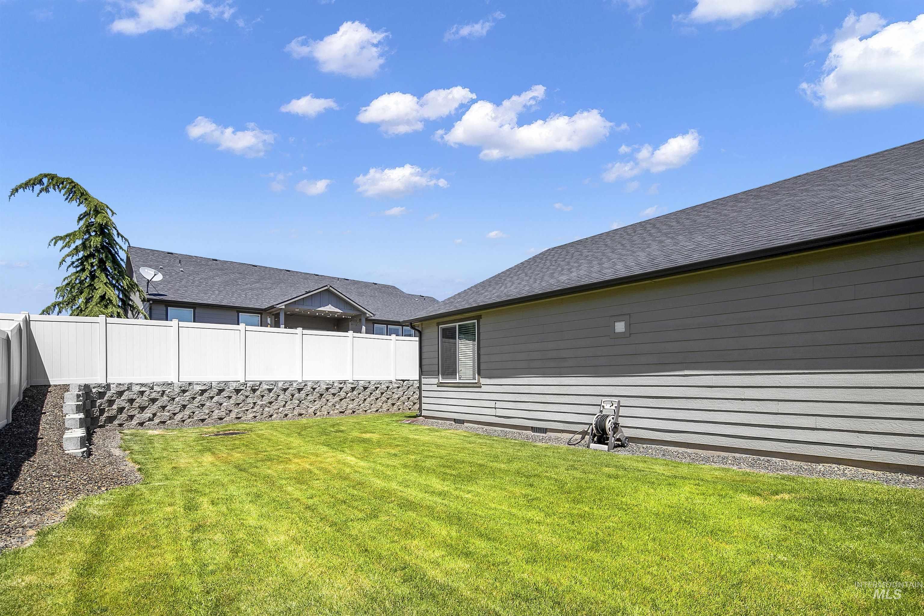 11410 W Water Birch Street, Star, Idaho 83669, 3 Bedrooms, 2 Bathrooms, Residential For Sale, Price $510,000, 98986759