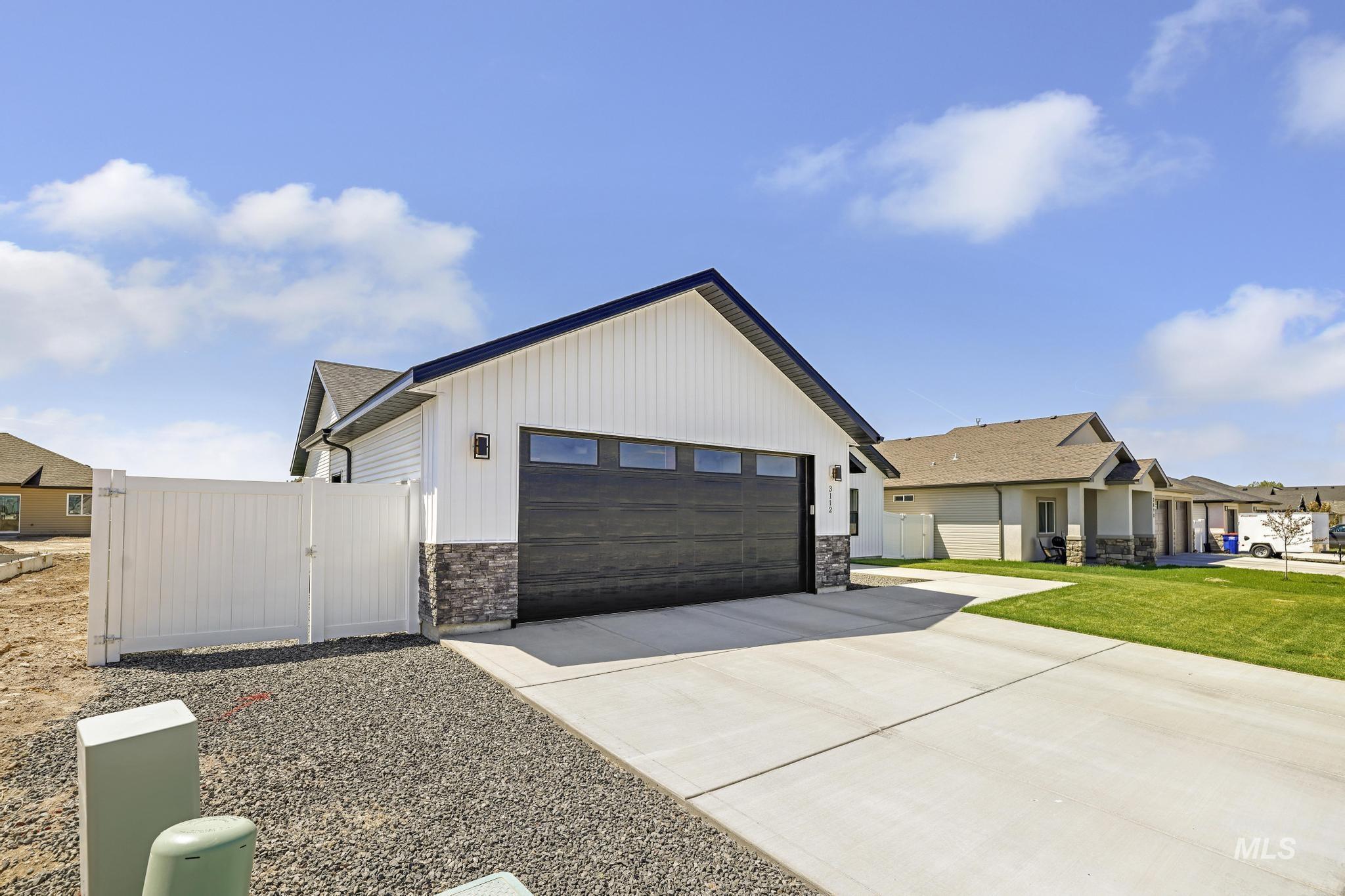 3112 Gemini Ave, Twin Falls, Idaho 83301, 4 Bedrooms, 2 Bathrooms, Residential For Sale, Price $445,000, 98986762