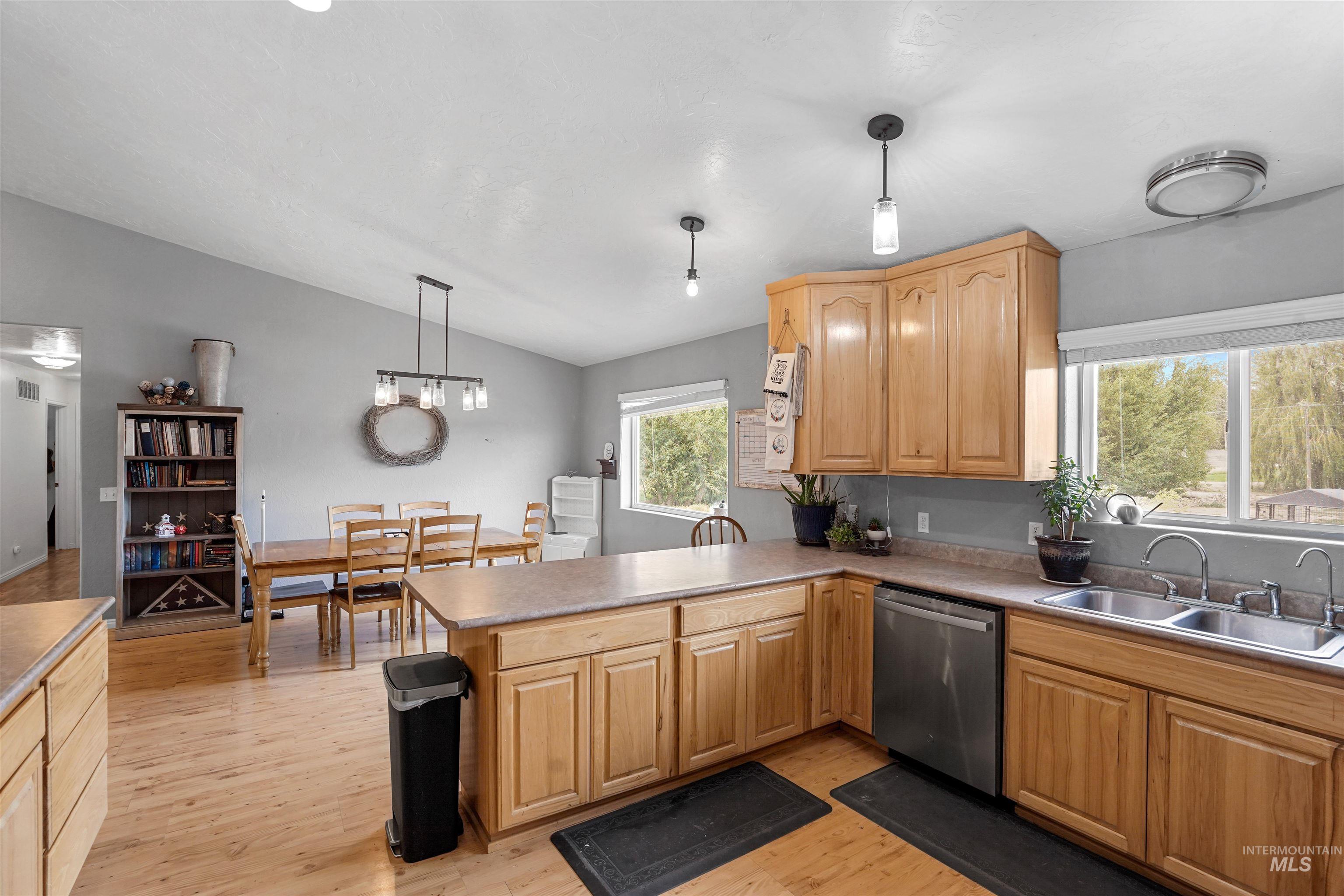 64 South 200 West, Burley, Idaho 83318, 5 Bedrooms, 3 Bathrooms, Residential For Sale, Price $600,000, 98986765
