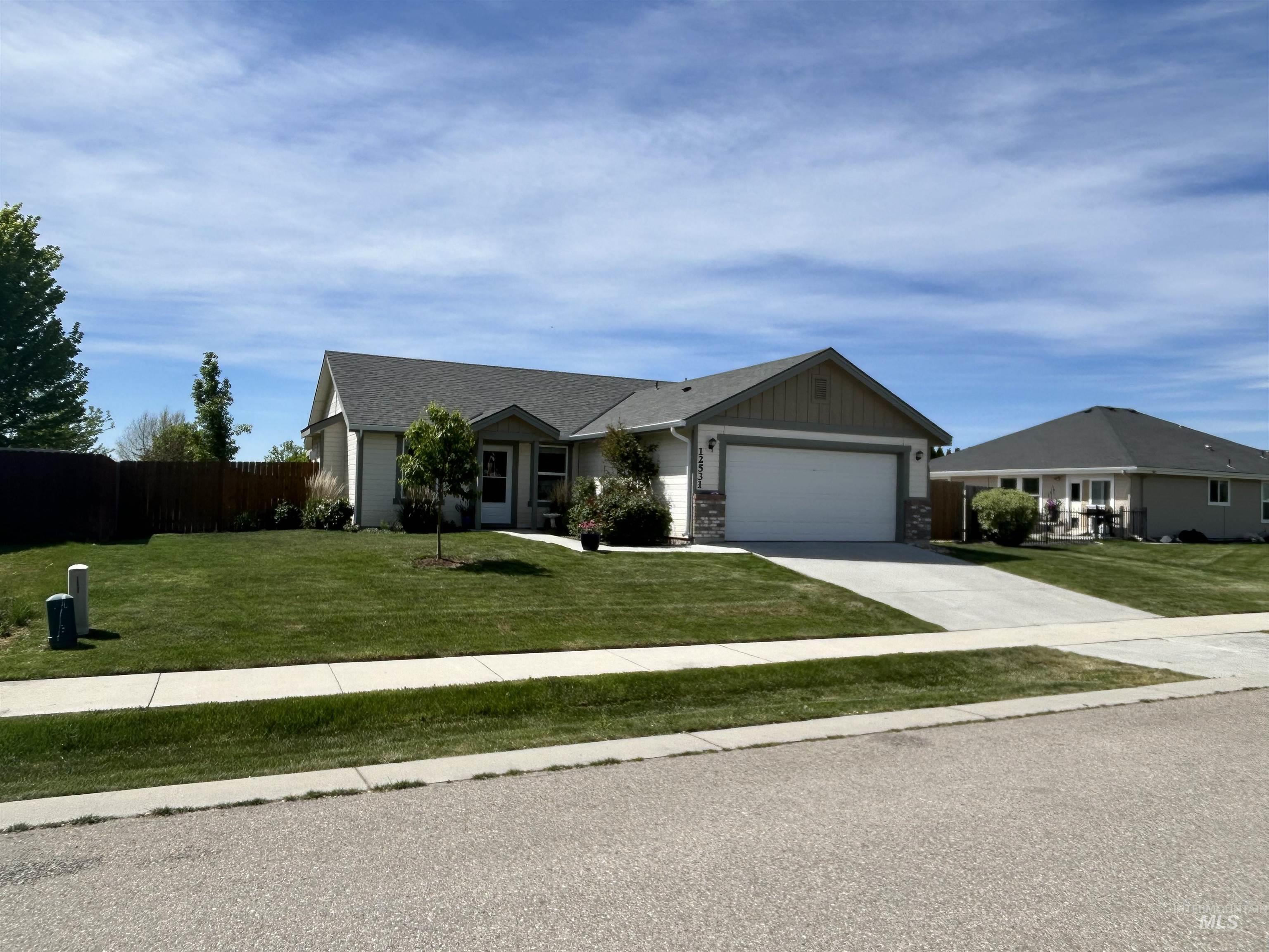 12531 W Kempshire Ct, Star, Idaho 83669, 3 Bedrooms, 2 Bathrooms, Residential For Sale, Price $399,900, 98986767