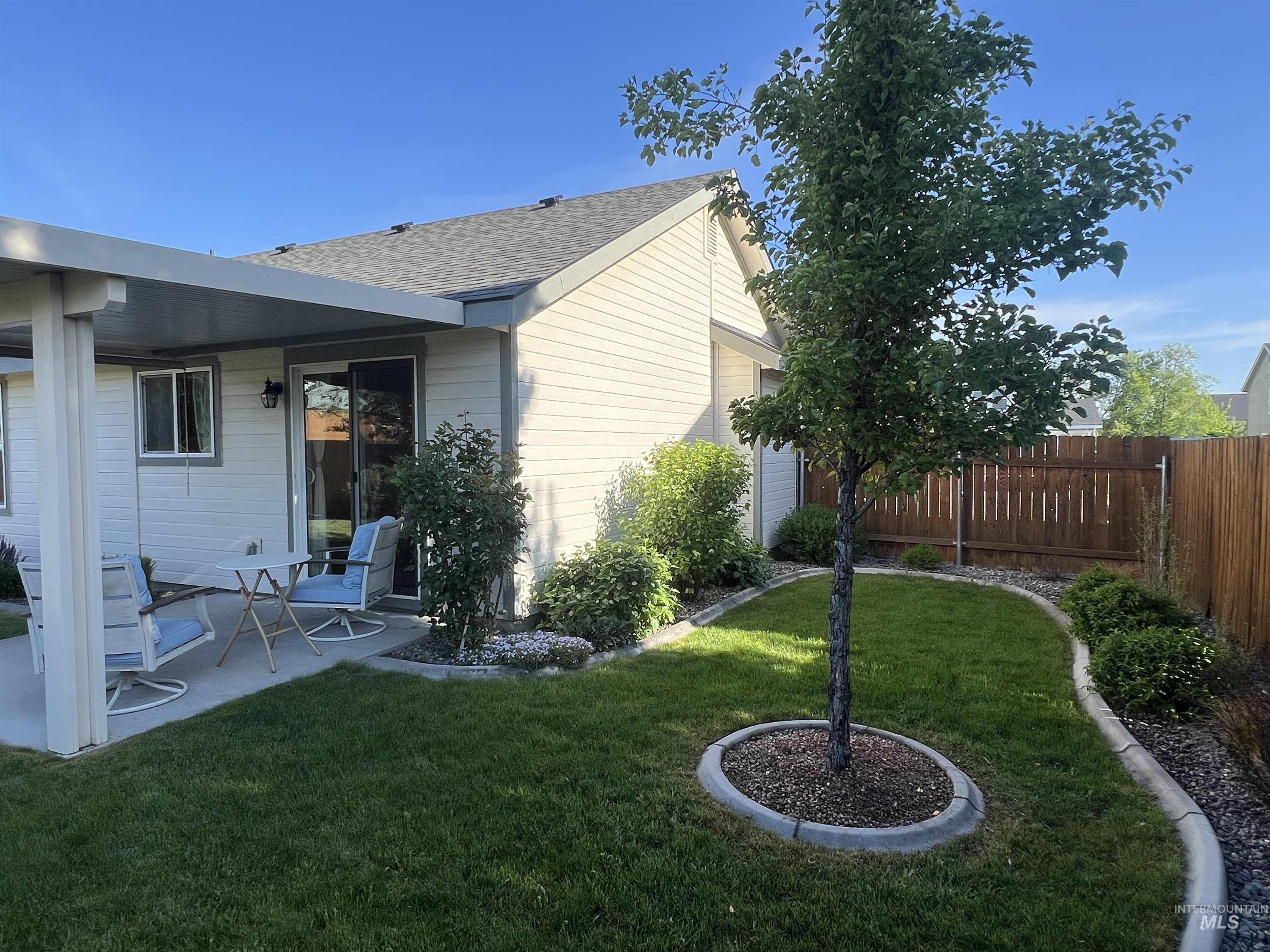 12531 W Kempshire Ct, Star, Idaho 83669, 3 Bedrooms, 2 Bathrooms, Residential For Sale, Price $399,900, 98986767