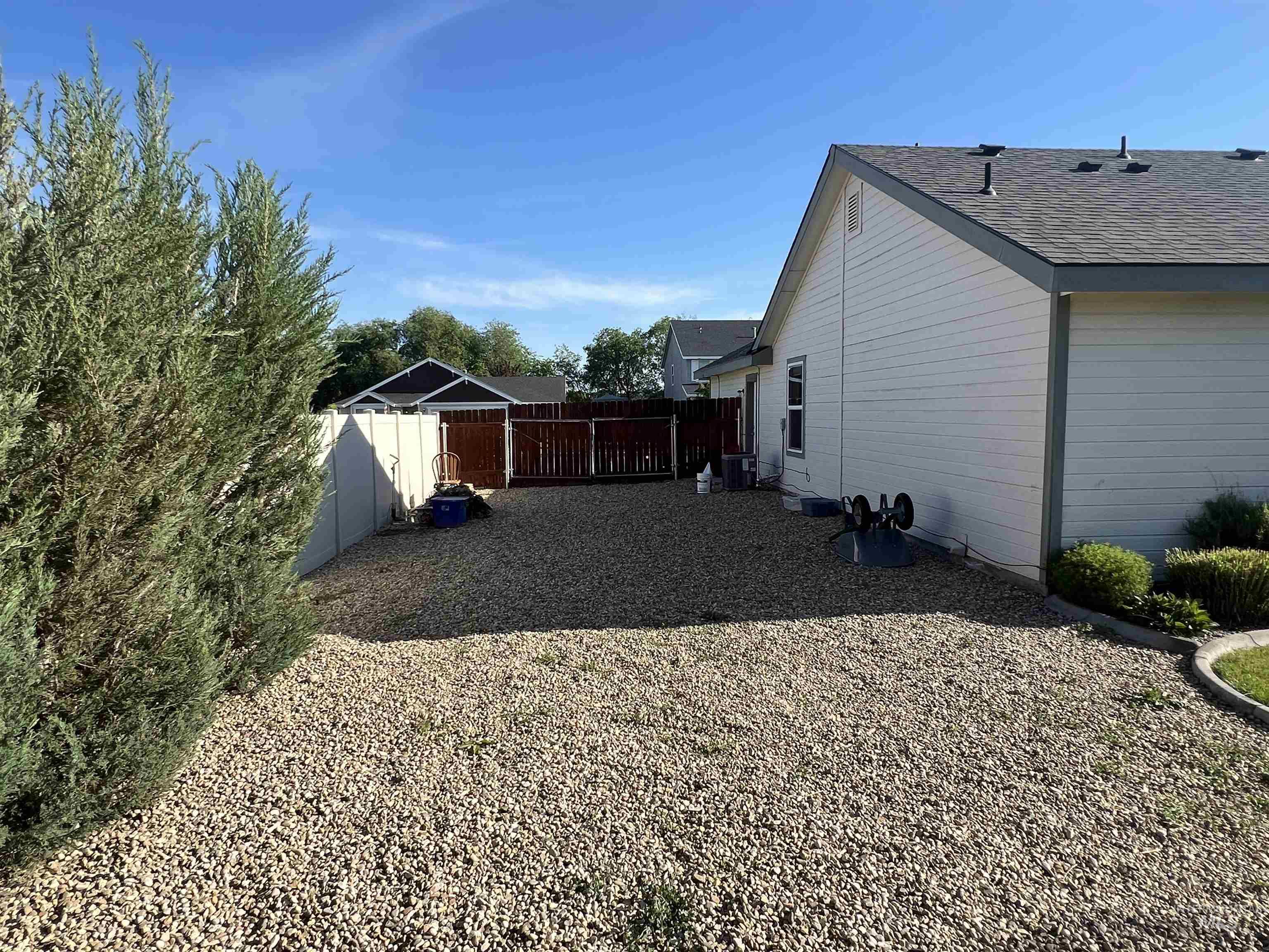 12531 W Kempshire Ct, Star, Idaho 83669, 3 Bedrooms, 2 Bathrooms, Residential For Sale, Price $399,900, 98986767