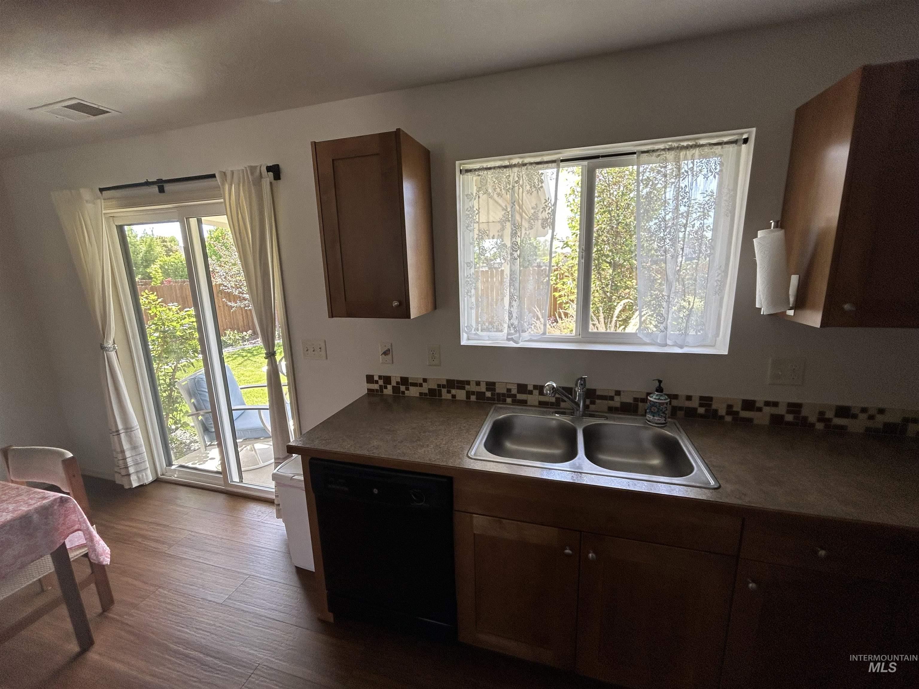 12531 W Kempshire Ct, Star, Idaho 83669, 3 Bedrooms, 2 Bathrooms, Residential For Sale, Price $399,900, 98986767