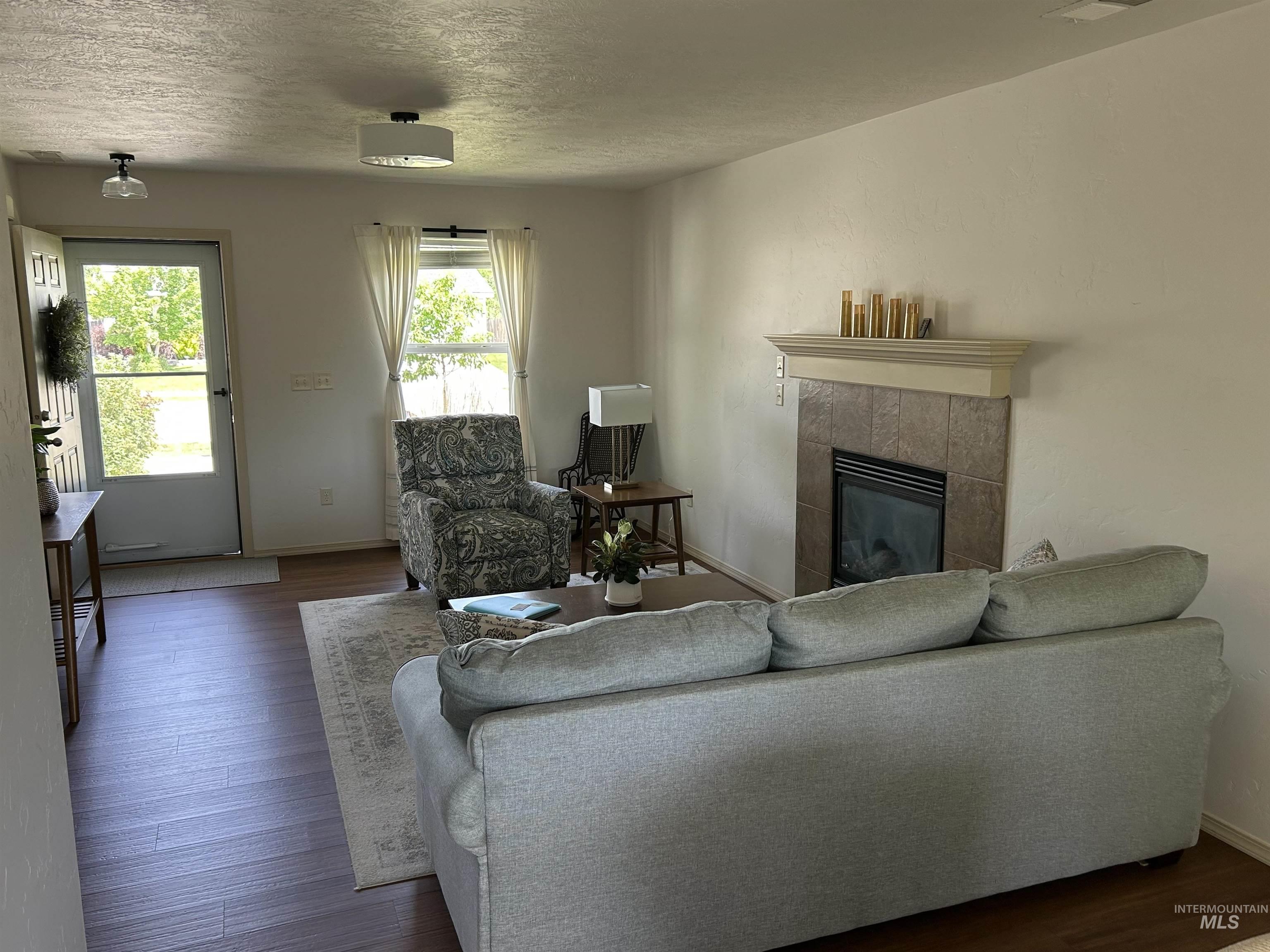 12531 W Kempshire Ct, Star, Idaho 83669, 3 Bedrooms, 2 Bathrooms, Residential For Sale, Price $399,900, 98986767