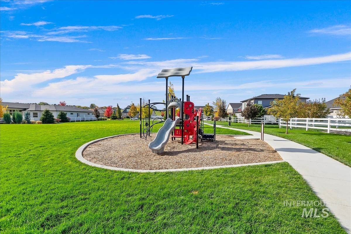 3106 E Mores Trail St, Meridian, Idaho 83642, 4 Bedrooms, 3.5 Bathrooms, Residential For Sale, Price $925,000, 98986769