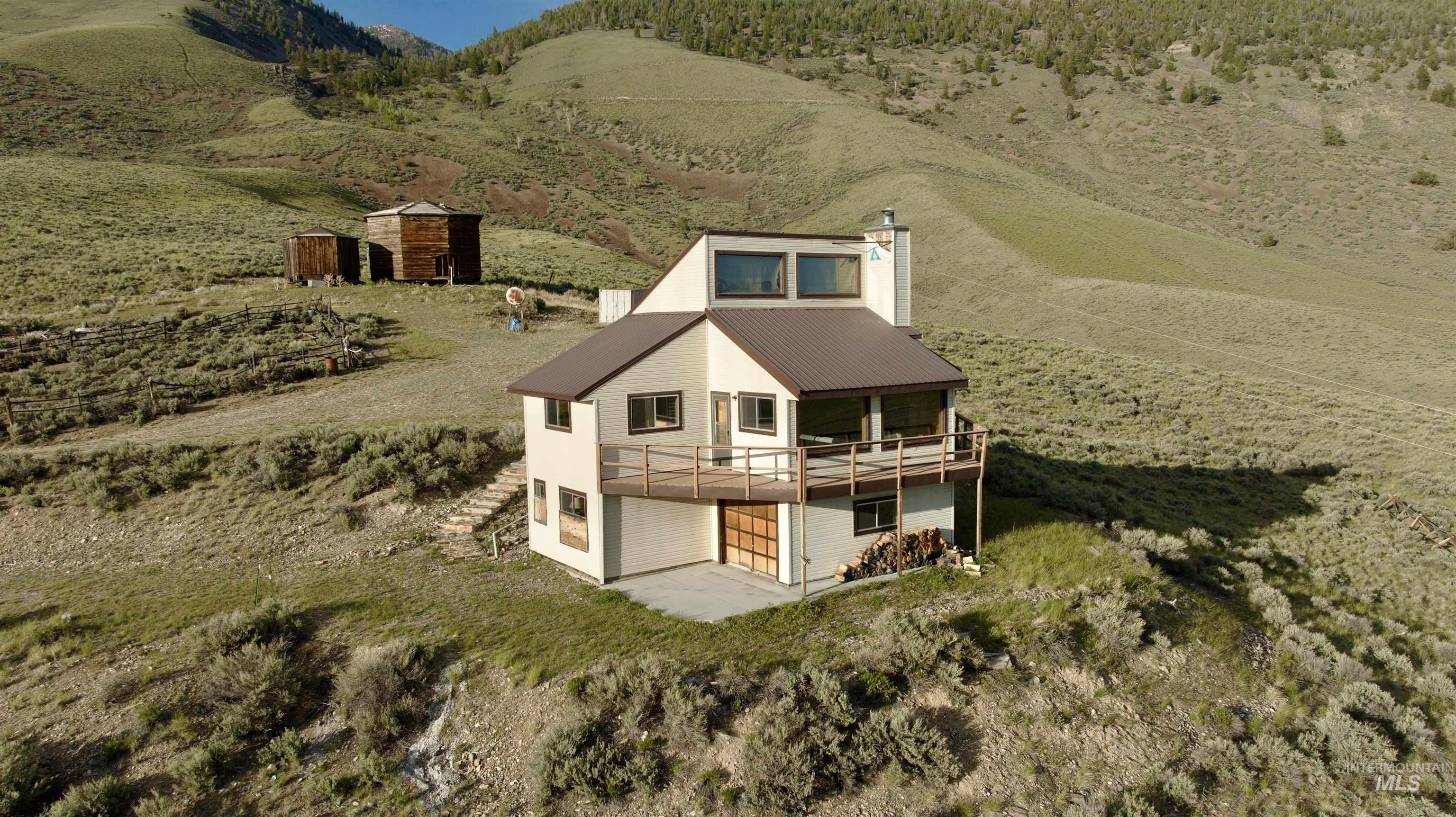 2040 Pahsimeroi Rd., May, Idaho 83253, 3 Bedrooms, 2 Bathrooms, Residential For Sale, Price $950,000, 98986770