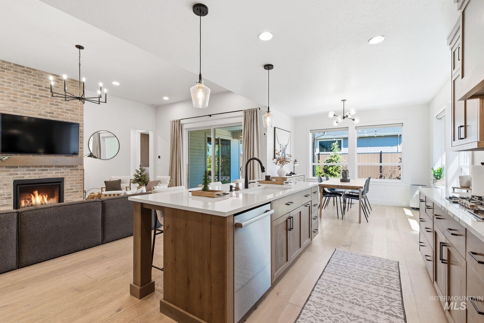 1940 E Phenomenal St., Meridian, Idaho 83642, 3 Bedrooms, 2 Bathrooms, Residential For Sale, Price $629,900, 98986773