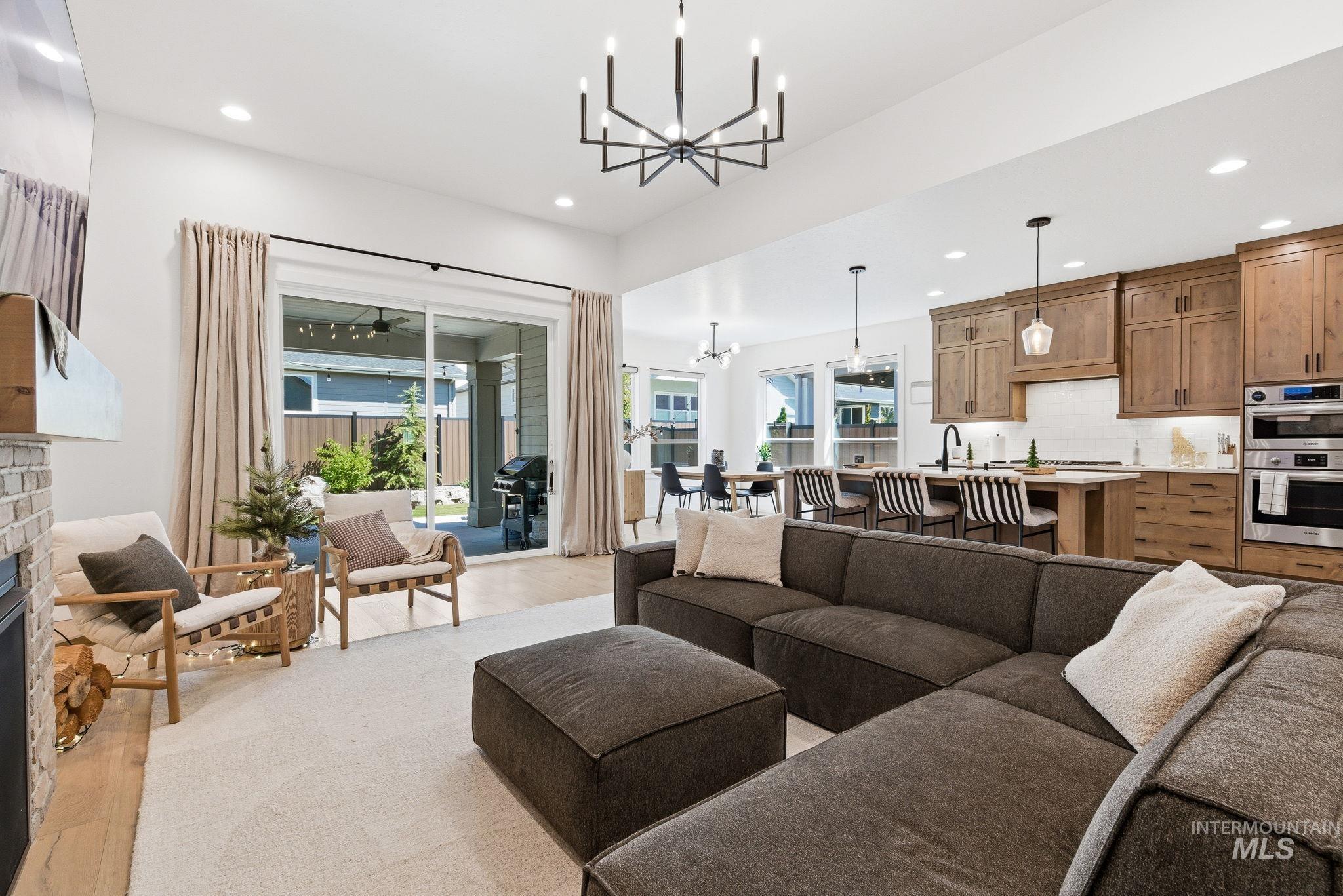 1940 E Phenomenal St., Meridian, Idaho 83642, 3 Bedrooms, 2 Bathrooms, Residential For Sale, Price $629,900, 98986773
