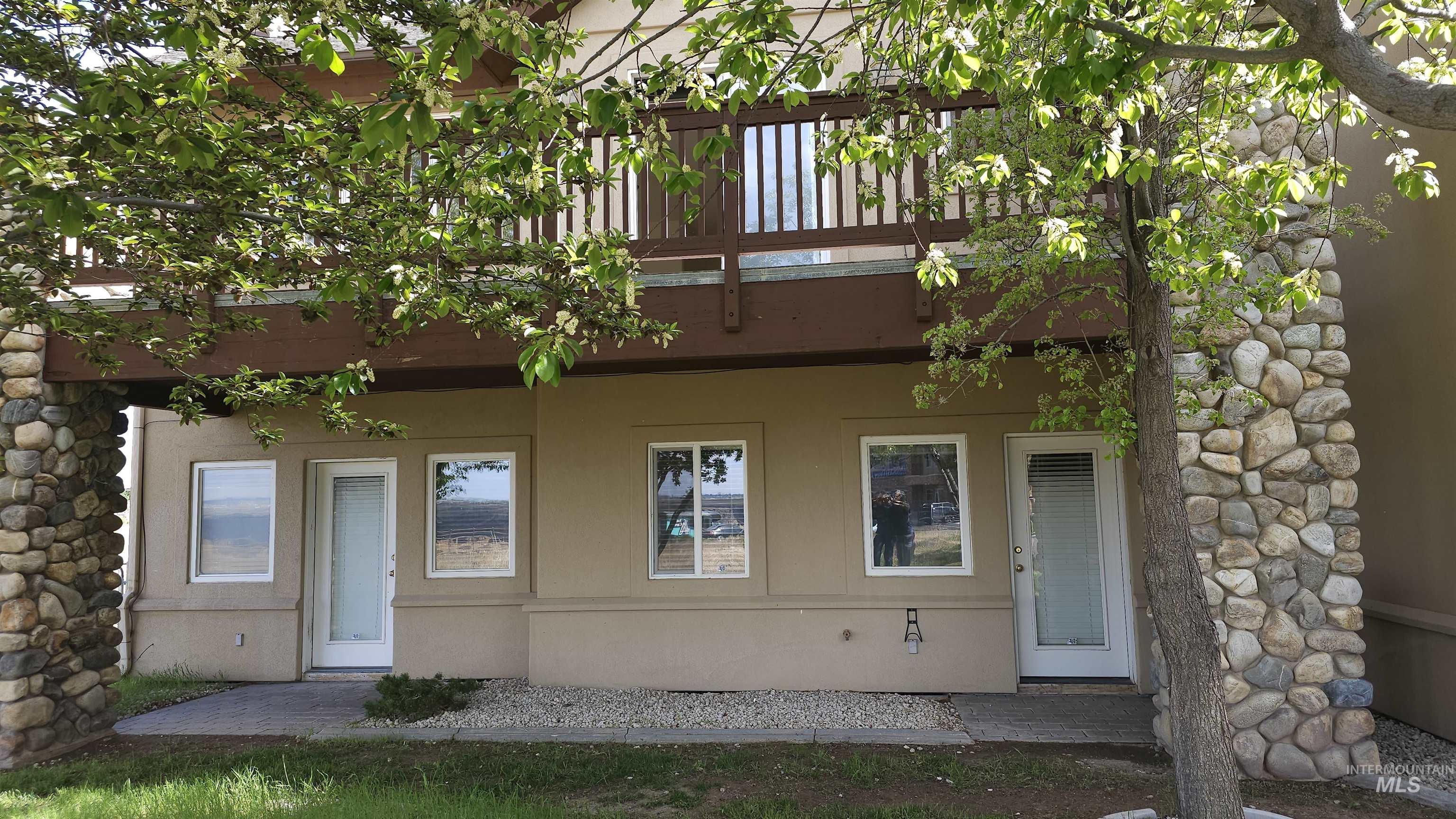 286 River Vista Pl, Twin Falls, Idaho 83301, 3 Bedrooms, Business/Commercial For Sale, Price $519,900,MLS 98986775