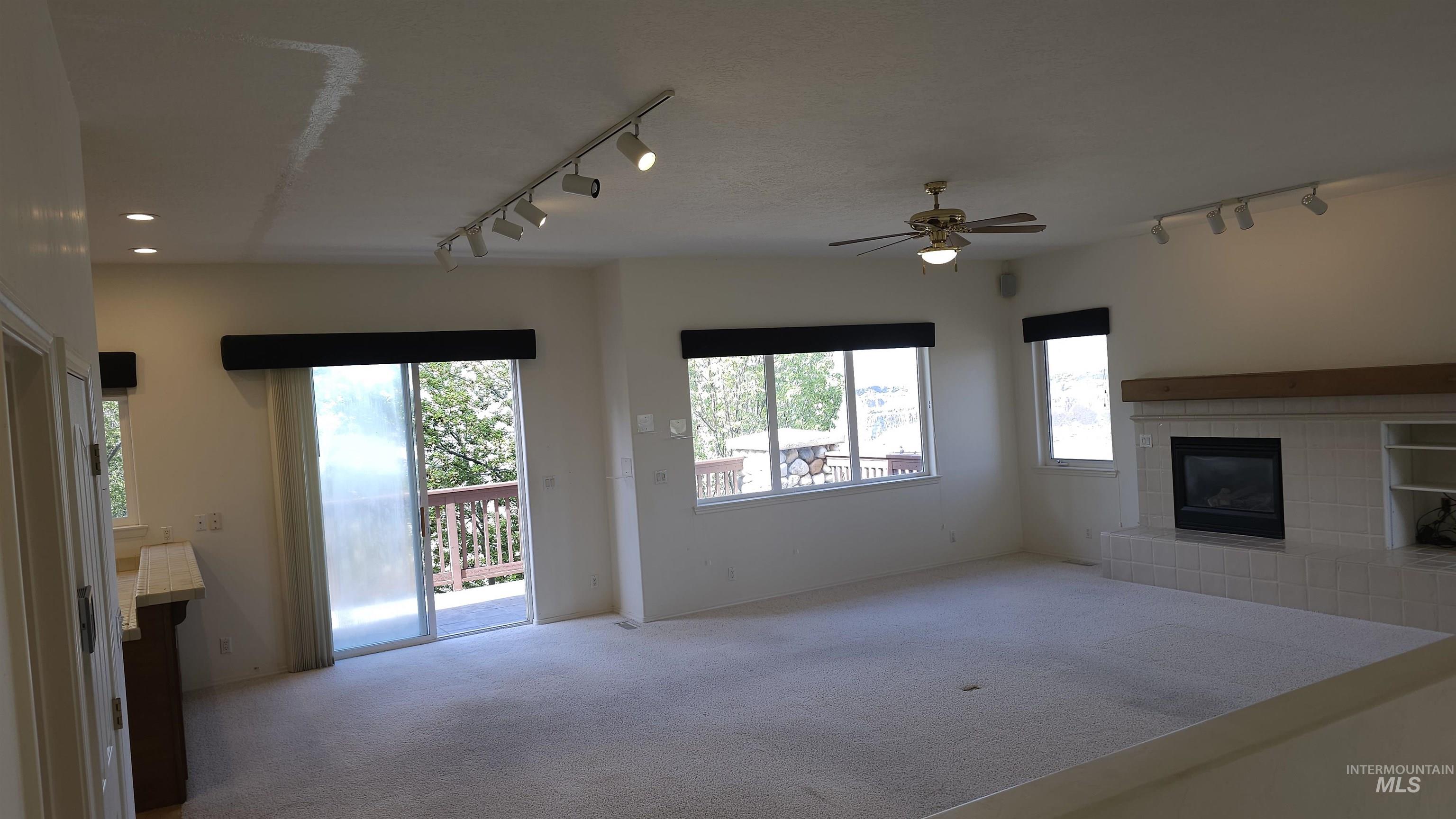 286 River Vista Pl, Twin Falls, Idaho 83301, 3 Bedrooms, Business/Commercial For Sale, Price $519,900,MLS 98986775