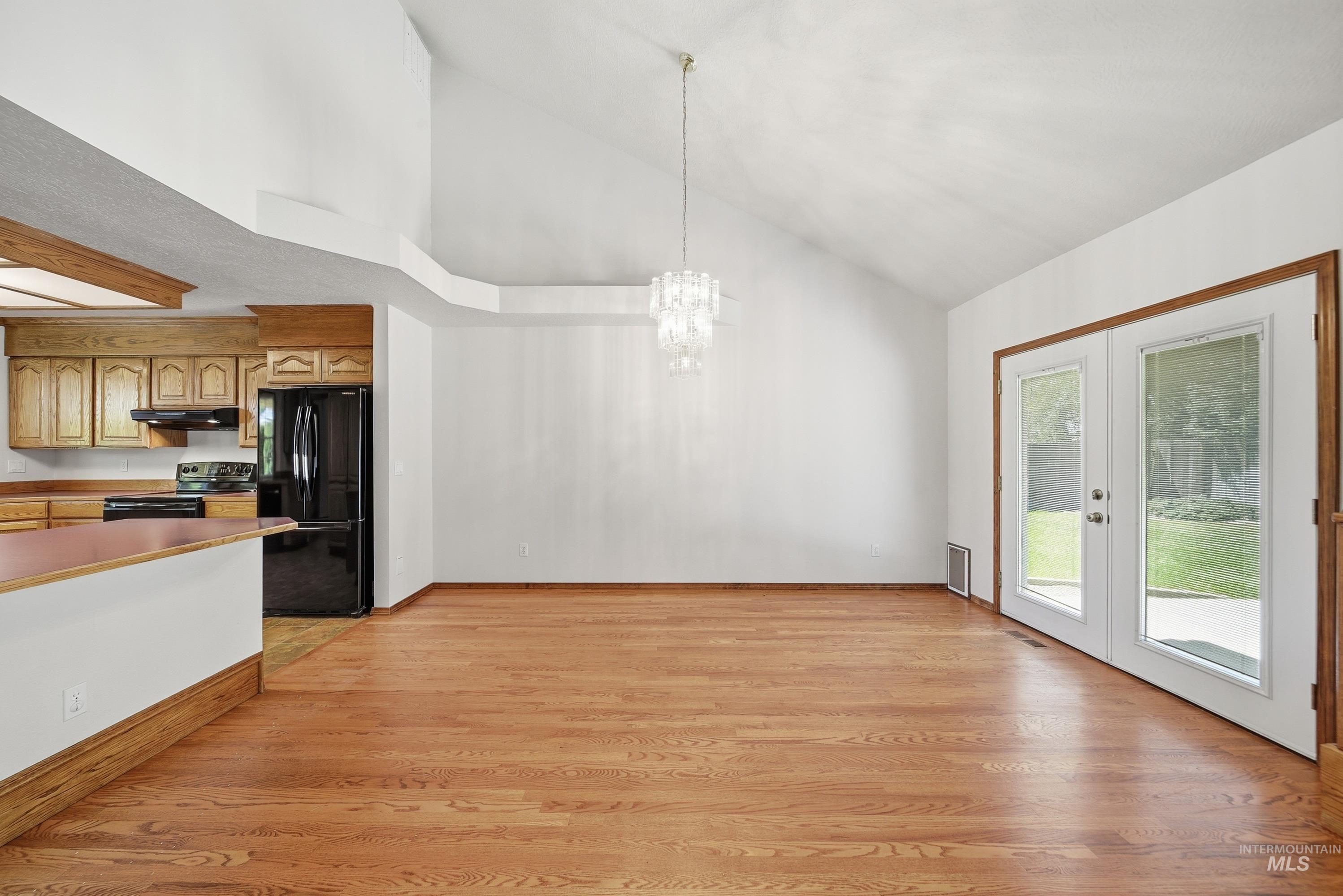 261 S Duke Ave, Eagle, Idaho 83616, 3 Bedrooms, 2.5 Bathrooms, Residential For Sale, Price $540,000, 98986776