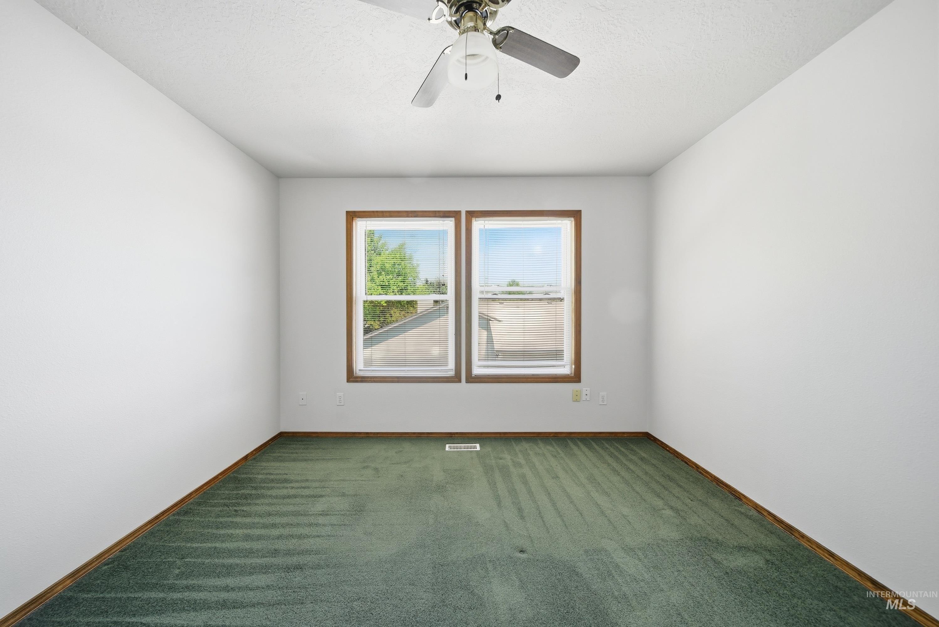 261 S Duke Ave, Eagle, Idaho 83616, 3 Bedrooms, 2.5 Bathrooms, Residential For Sale, Price $540,000, 98986776