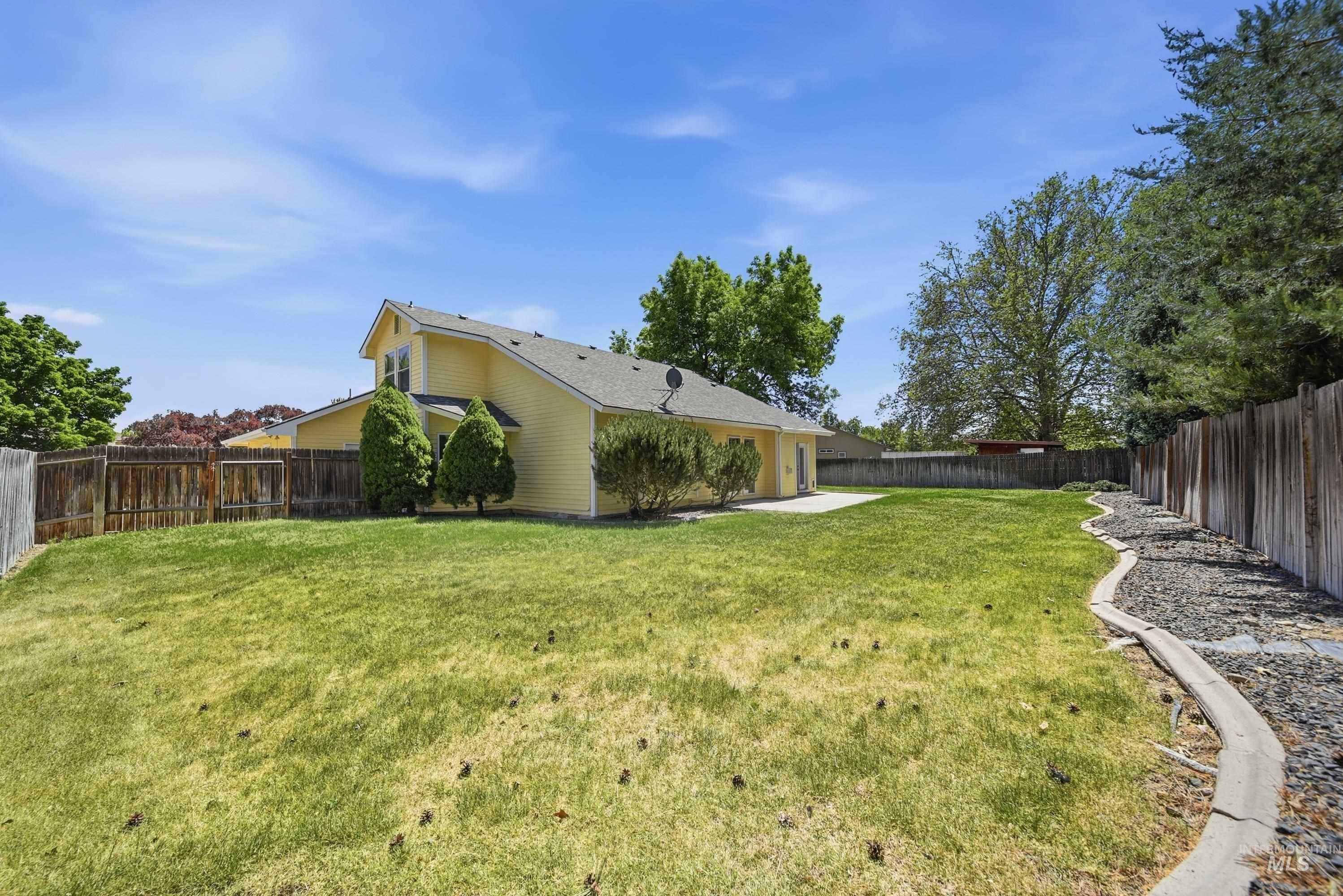 261 S Duke Ave, Eagle, Idaho 83616, 3 Bedrooms, 2.5 Bathrooms, Residential For Sale, Price $540,000, 98986776