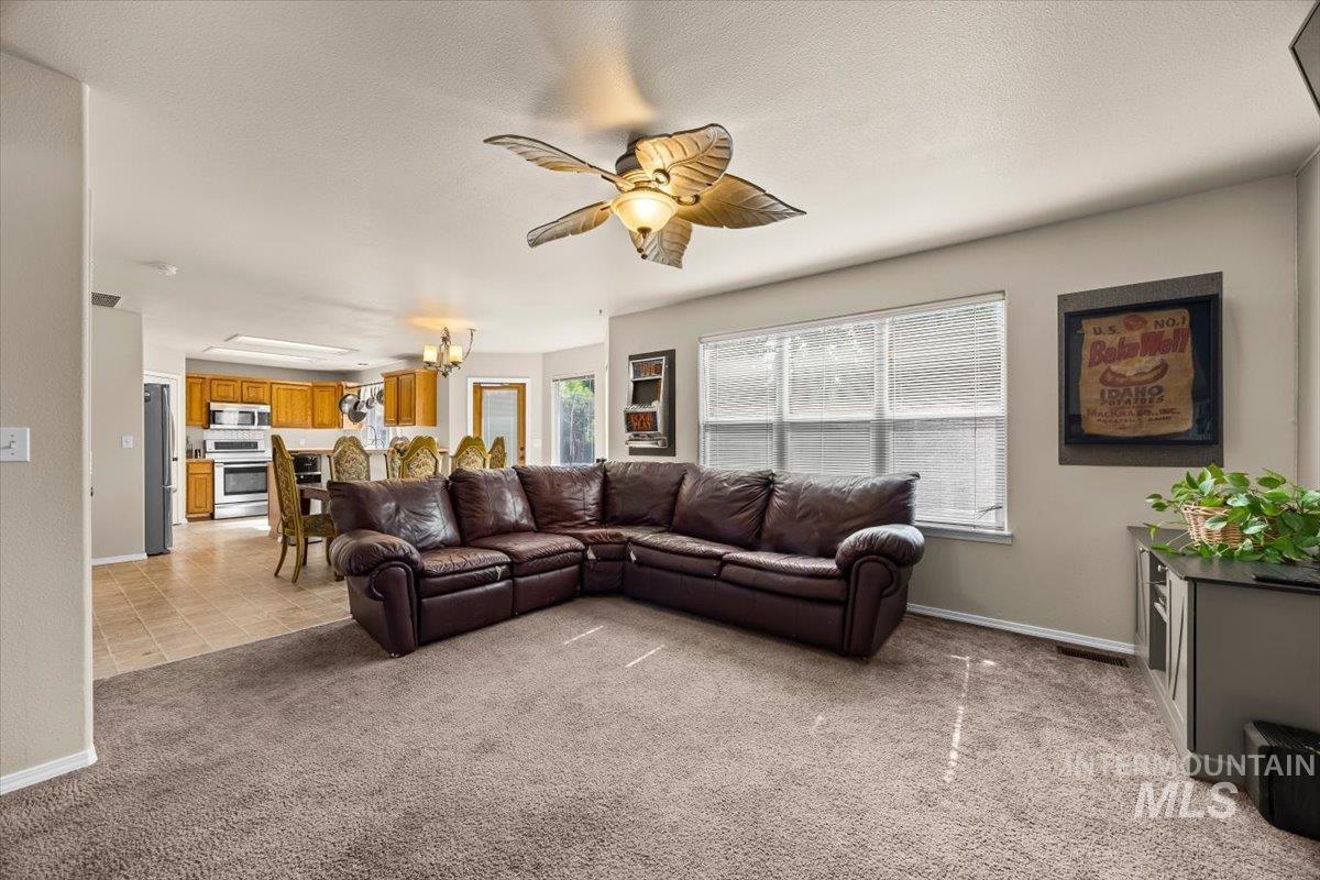 1987 Party Jet, Meridian, Idaho 83642, 3 Bedrooms, 2.5 Bathrooms, Residential For Sale, Price $474,900, 98986777