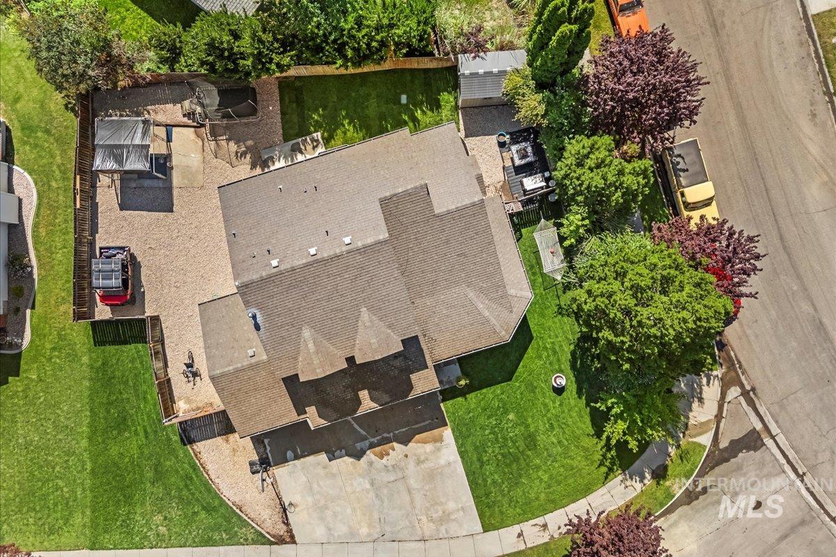 1987 Party Jet, Meridian, Idaho 83642, 3 Bedrooms, 2.5 Bathrooms, Residential For Sale, Price $474,900, 98986777