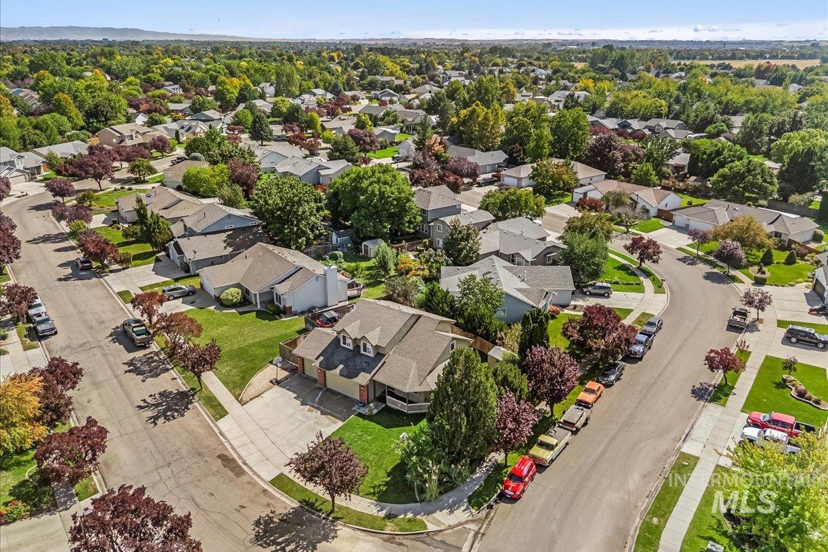 1987 Party Jet, Meridian, Idaho 83642, 3 Bedrooms, 2.5 Bathrooms, Residential For Sale, Price $474,900, 98986777