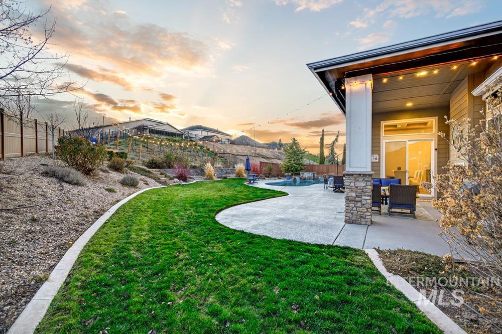 2177 E Mores Trail Dr, Meridian, Idaho 83642, 3 Bedrooms, 2.5 Bathrooms, Residential For Sale, Price $948,000, 98986778
